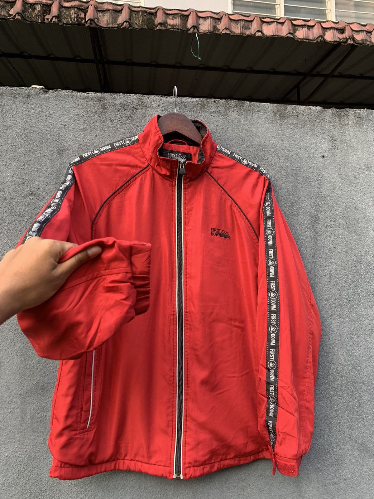 Japanese Brand 👹FIRST DOWN USA Beautiful Red Outdoor Jacket Size US L / EU 52-54 / 3 - 2 Thumbnail