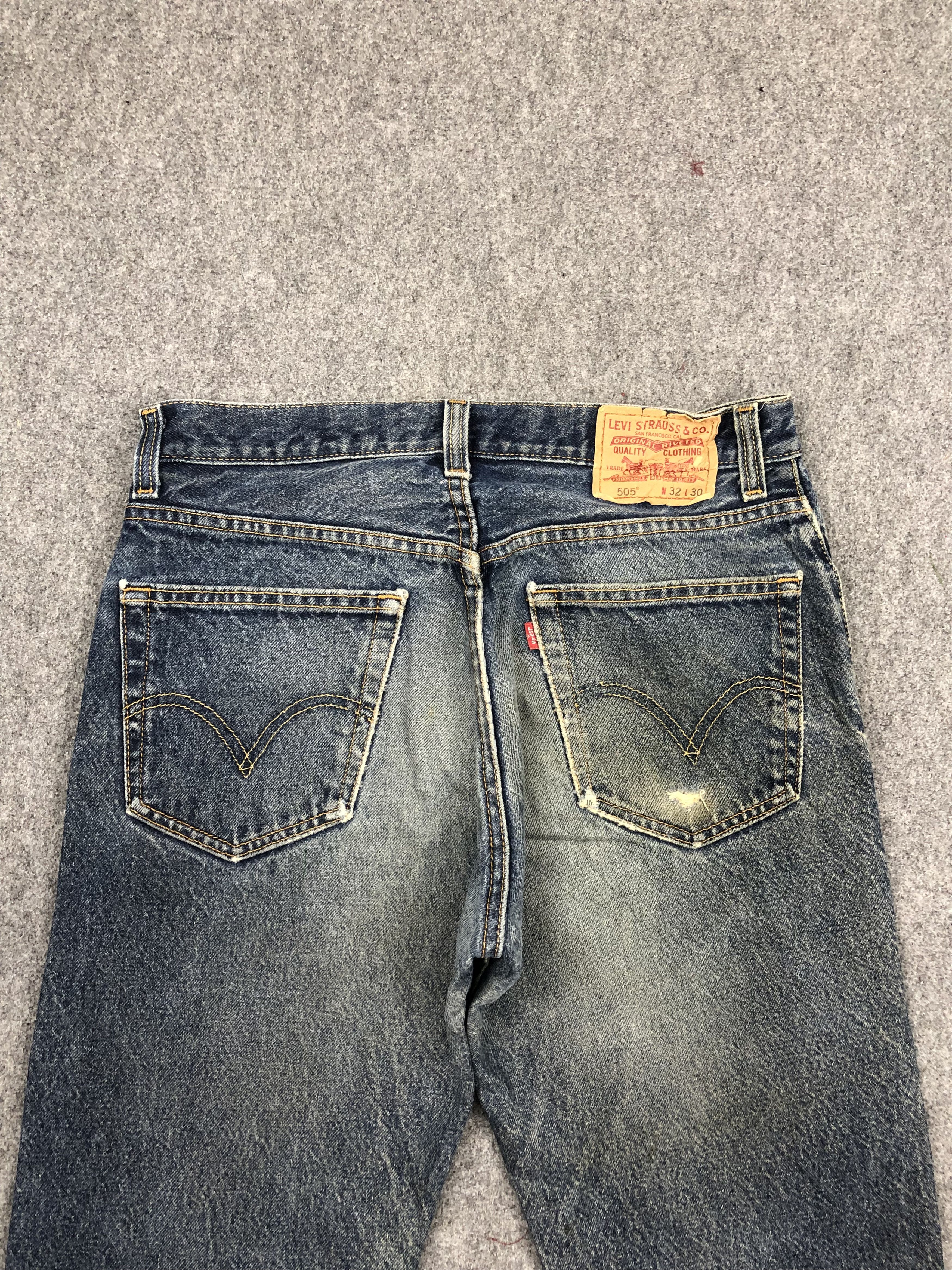 Levi's × Vintage Faded Blue Vintage Levis 505 Jeans DP1506 Size US 34 / EU 50 - 4 Thumbnail
