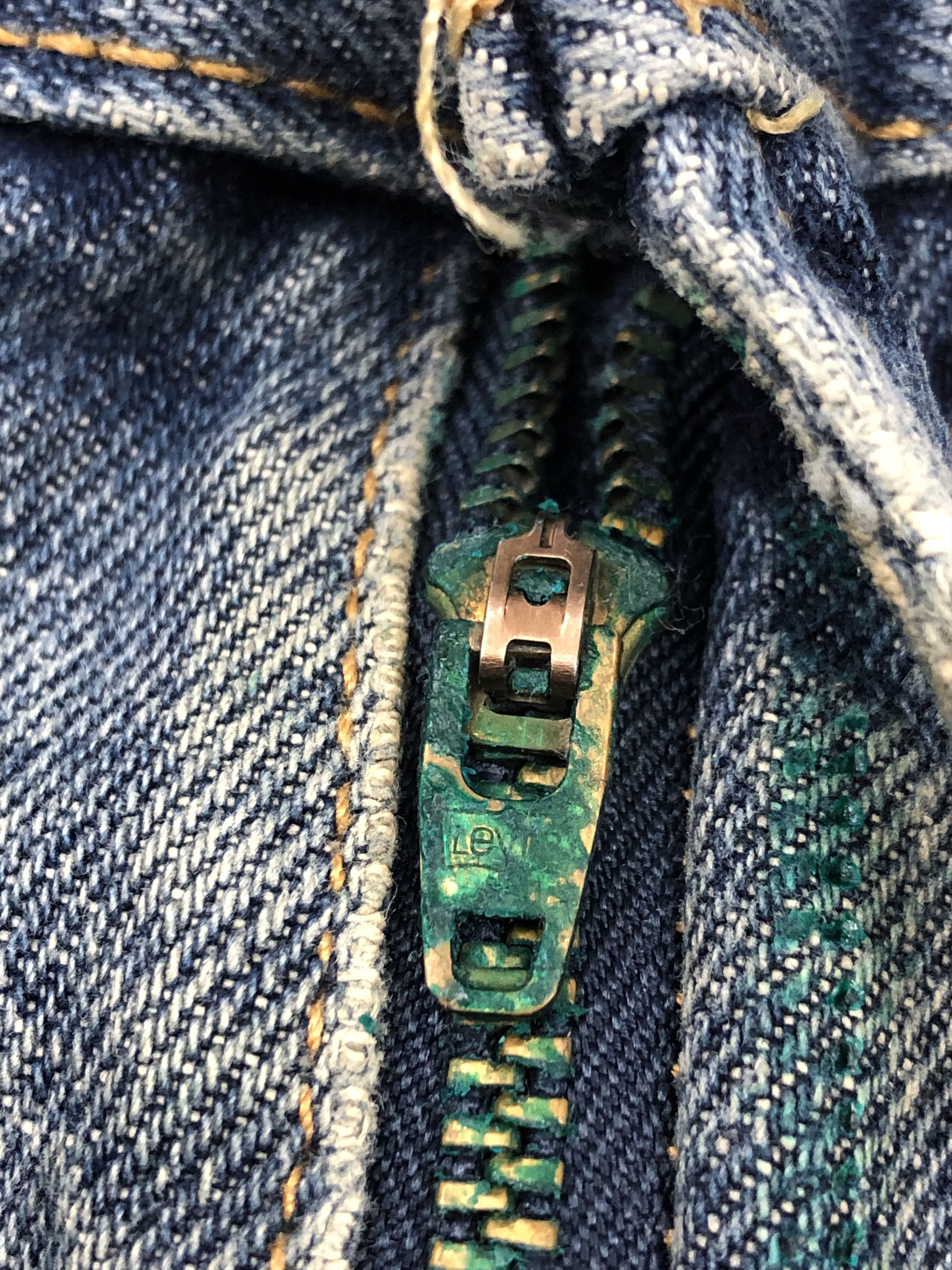 Levi's × Vintage Faded Blue Vintage Levis 505 Jeans DP1506 Size US 34 / EU 50 - 11 Thumbnail