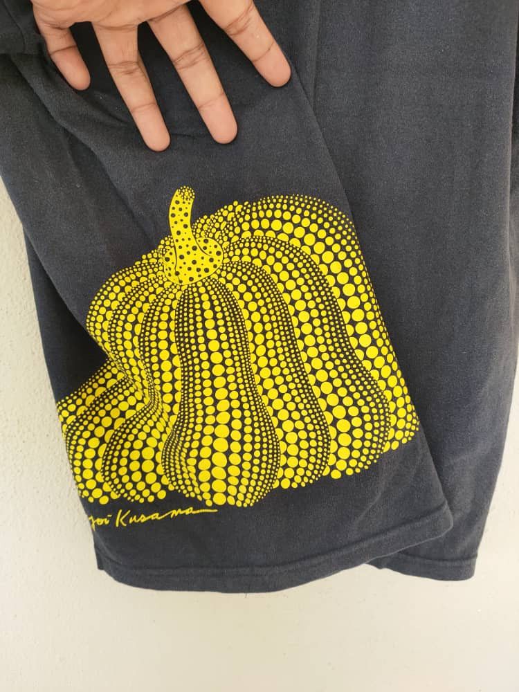 Art Comes First Yayoi Kusama Artwork Faded T Size US M / EU 48-50 / 2 - 3 Thumbnail