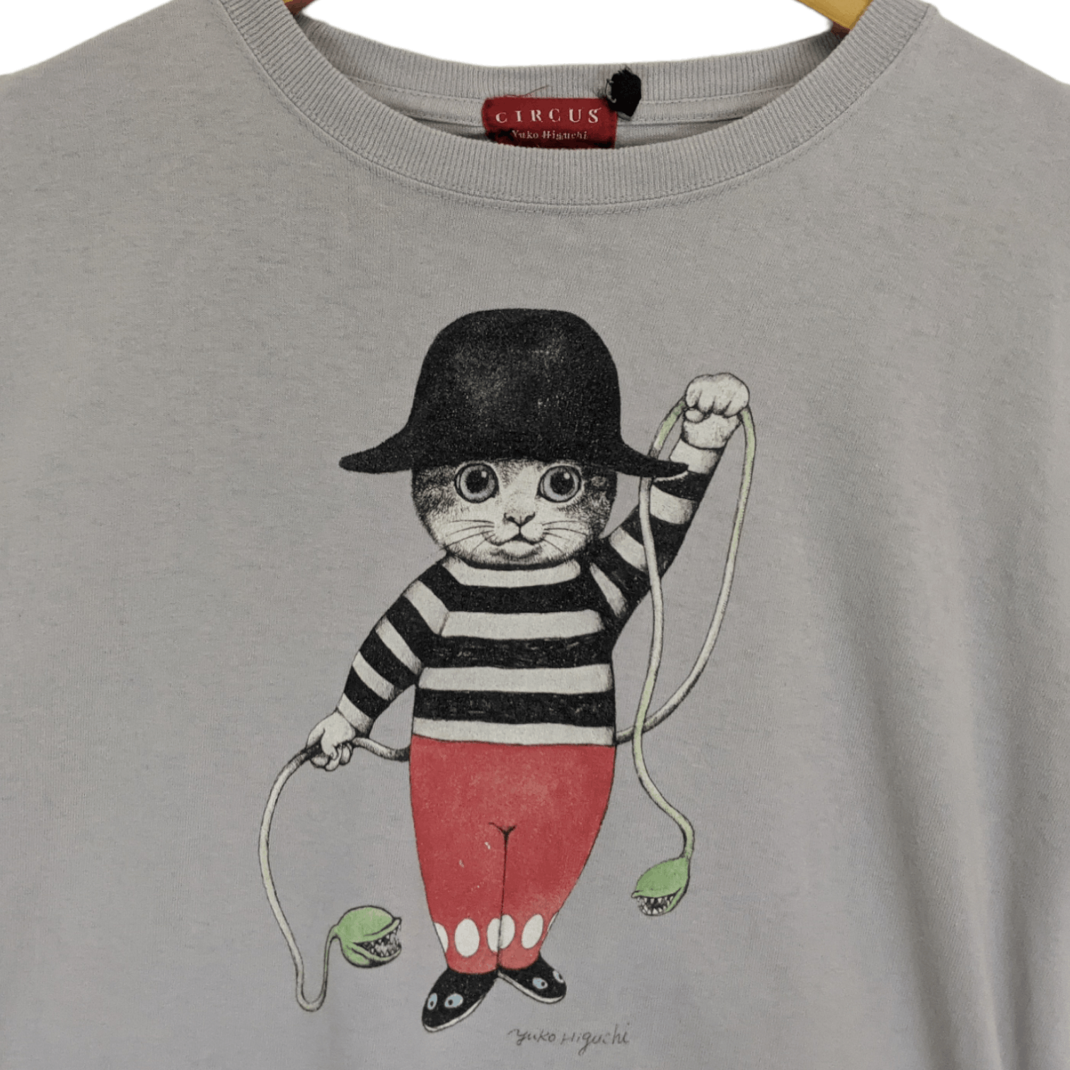 Japanese Brand Japan CIRCUS Yuko Higuchi Cat Graphic T-Shirt Size US S / EU 44-46 / 1 - 4 Thumbnail