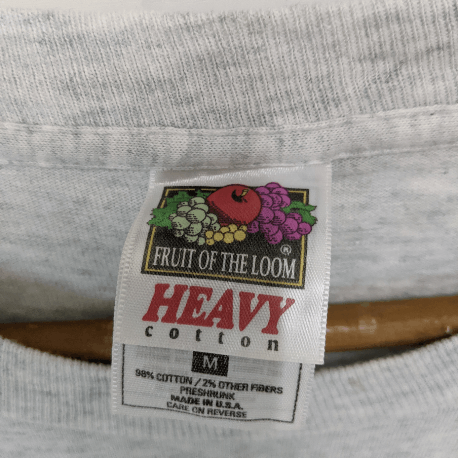Fruit Of The Loom Vintage DOLPHIN MIYAKO IS Japan Kanji Tee Single Stitches Size US M / EU 48-50 / 2 - 9 Thumbnail
