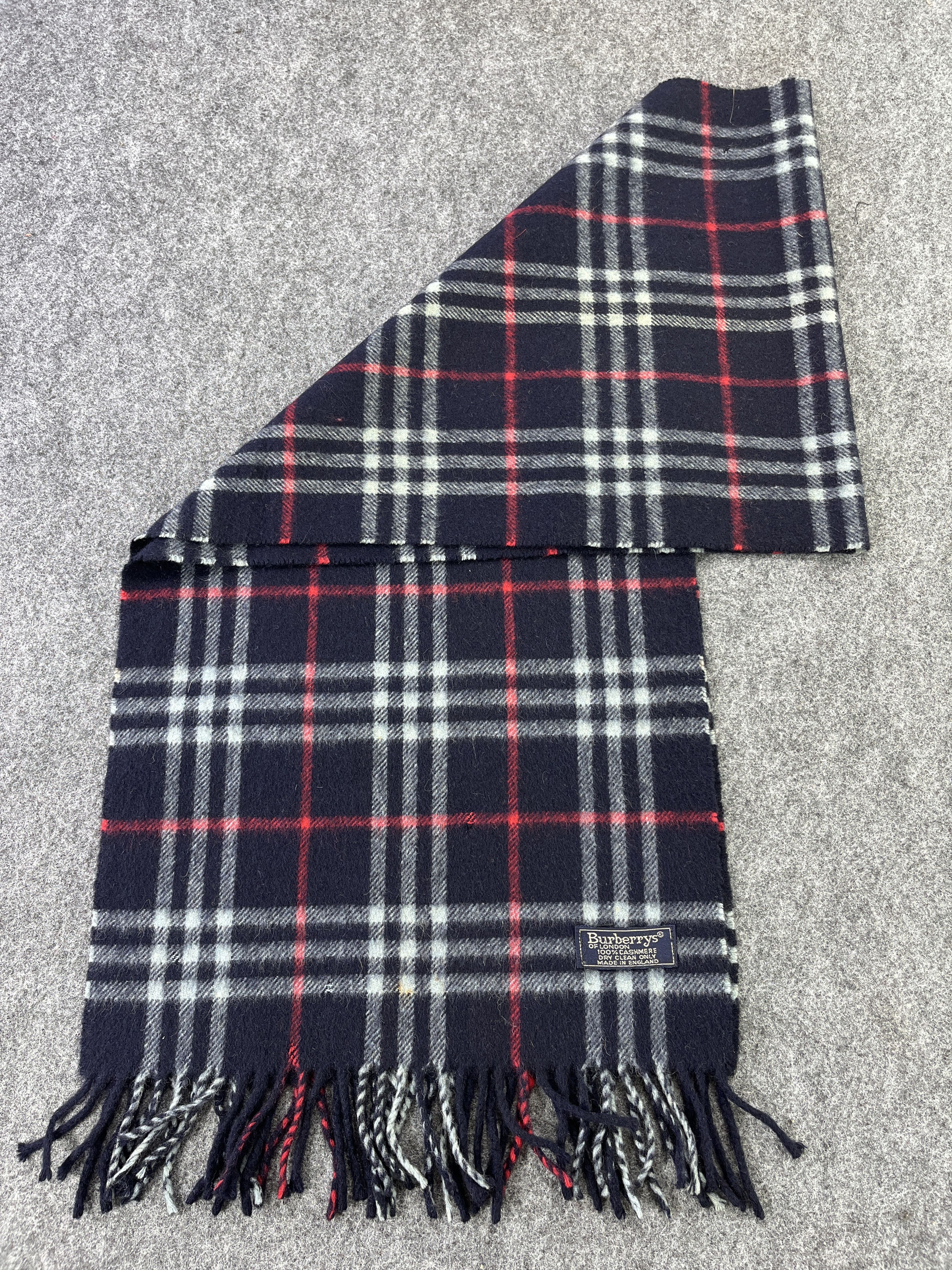 Burberry × Vintage BURBERRY NAVY BLUE SCARVES / MUFFLER / NECKWEAR T209 Size ONE SIZE - 4 Thumbnail