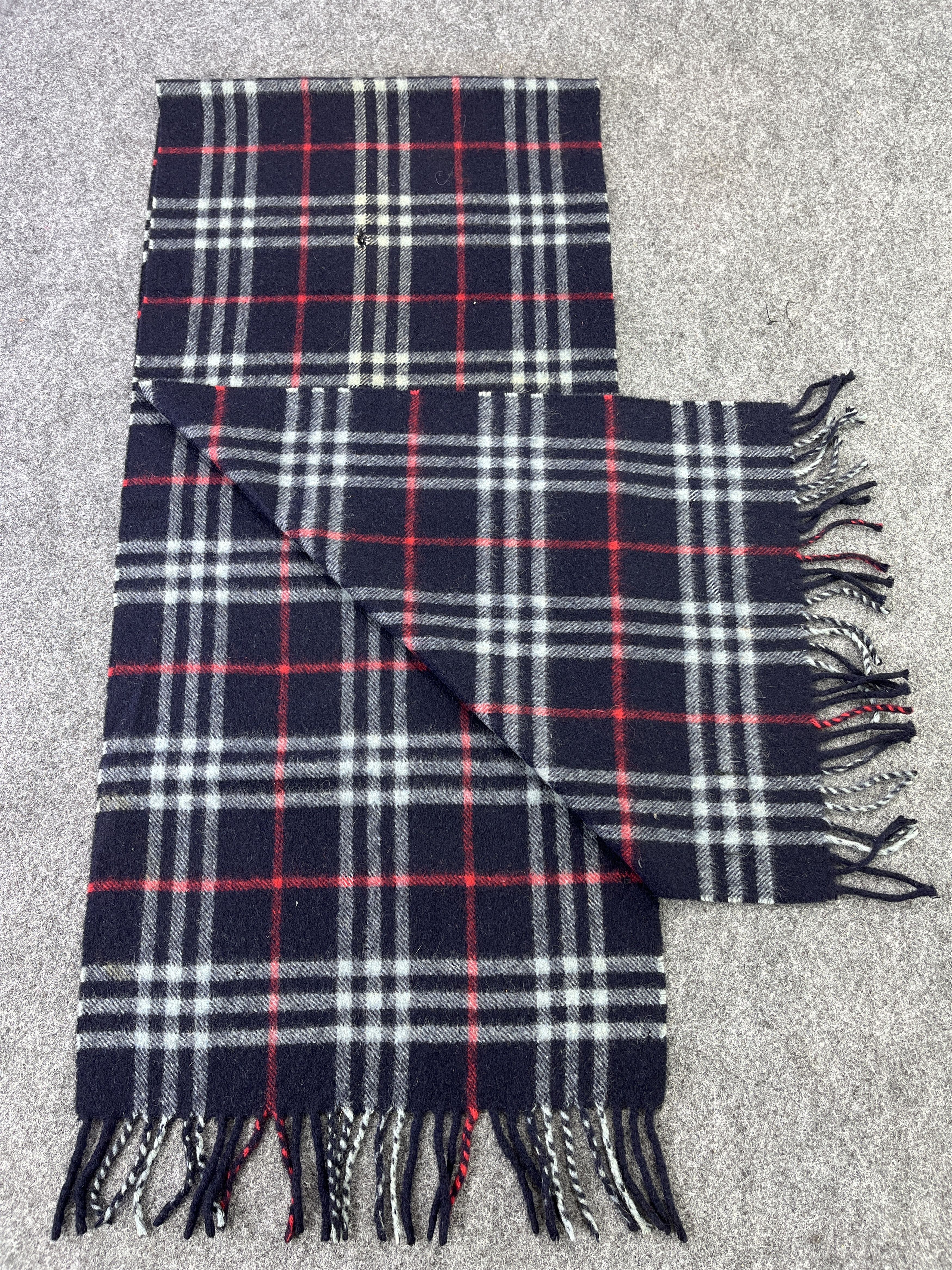 Burberry × Vintage BURBERRY NAVY BLUE SCARVES / MUFFLER / NECKWEAR T209 Size ONE SIZE - 3 Thumbnail