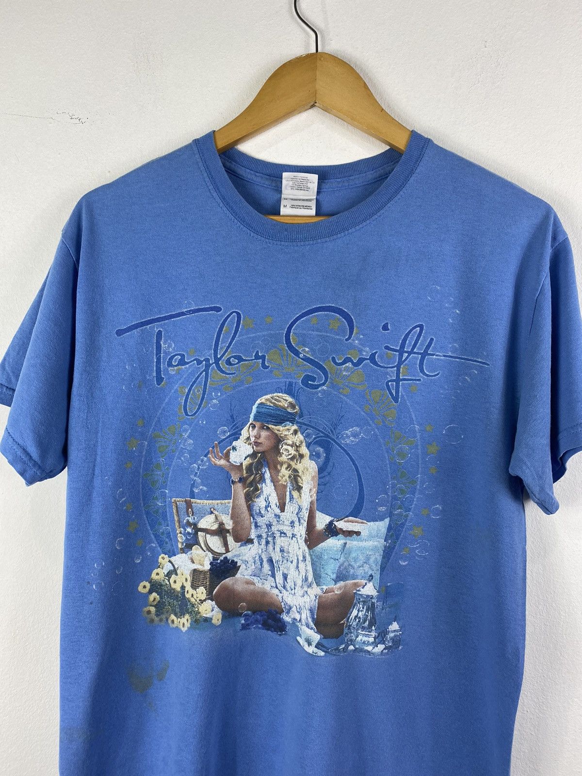 Band Tees Taylor Swift fearless album solo singer t shirt Size US M / EU 48-50 / 2 - 6 Thumbnail