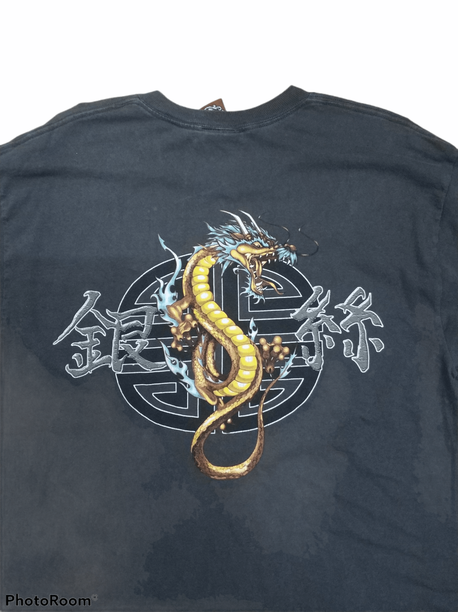 Japanese Brand 🔥Very Rare Vintage Faded Year of The Dragon Tees Size US M / EU 48-50 / 2 - 5 Thumbnail