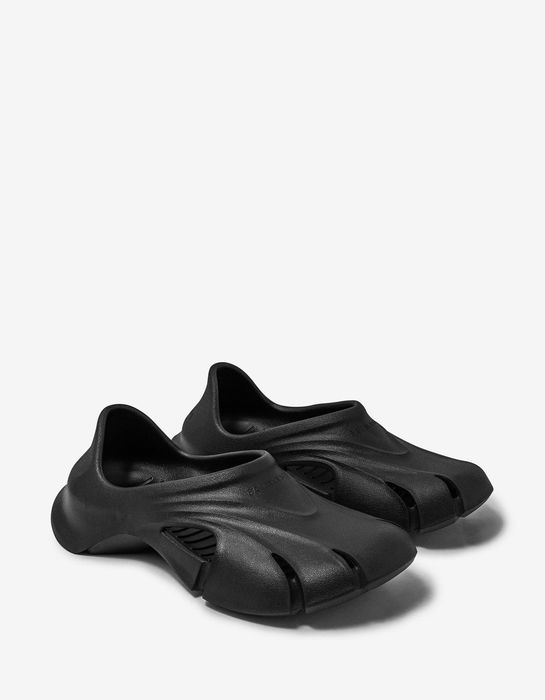 Balenciaga Black Mold Closed Sandals | Grailed