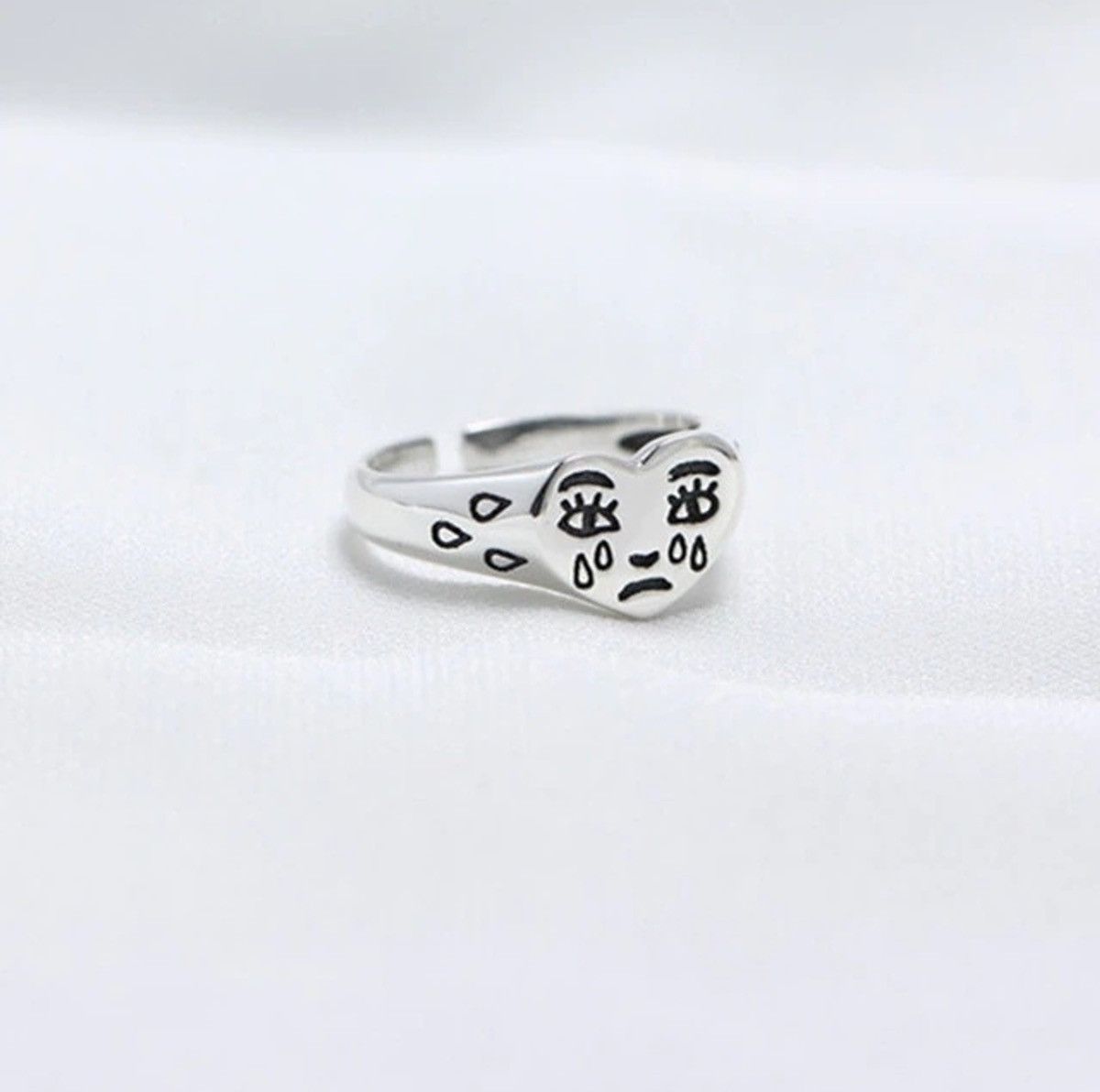 Jewelry × Vintage Sad face face rave party ring Size ONE SIZE - 1 Thumbnail