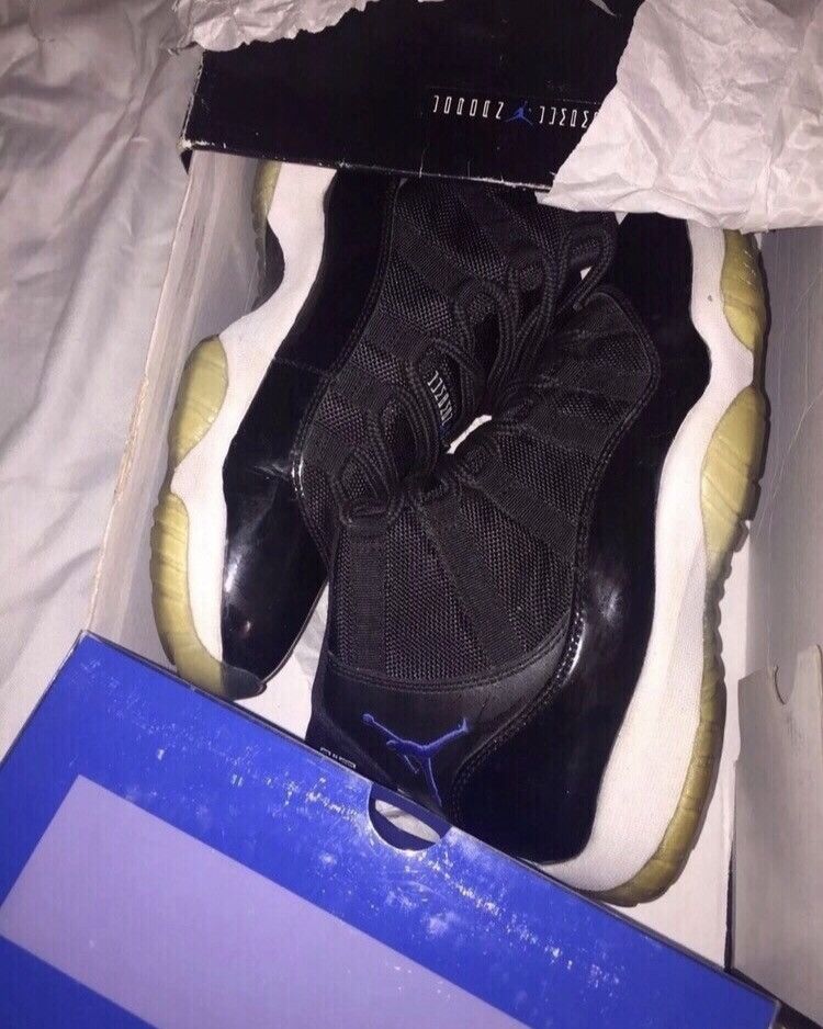 Jordan Brand Air Jordan 2009 Space Jam 11 Size US 8.5 / EU 41-42 - 3 Thumbnail