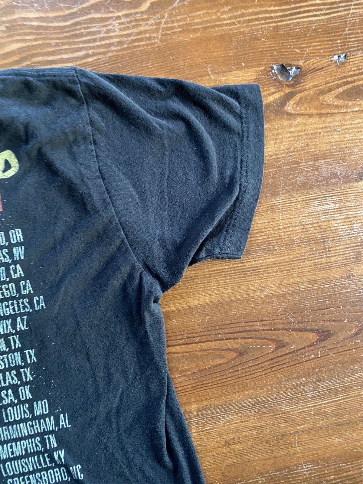 Band Tees Panic! At The Disco Death of a Bachelor Tour Tee Size US M / EU 48-50 / 2 - 14 Thumbnail