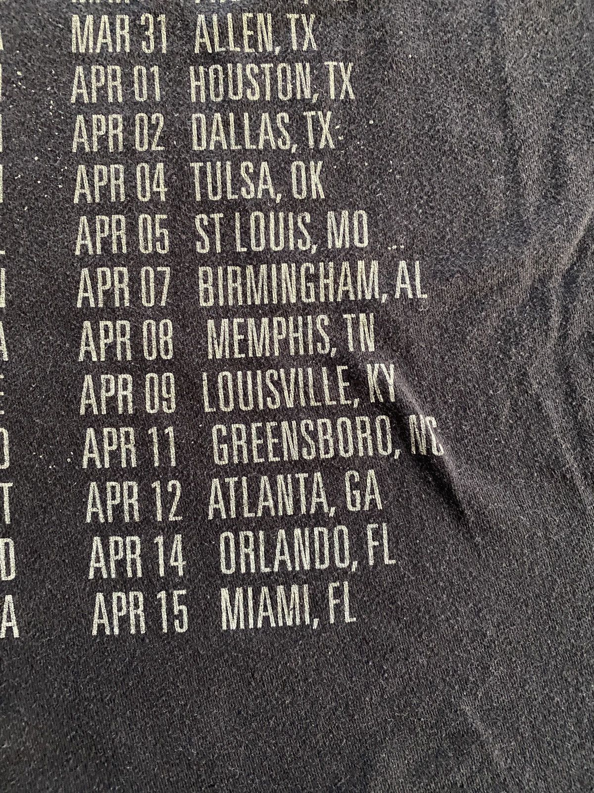 Band Tees Panic! At The Disco Death of a Bachelor Tour Tee Size US M / EU 48-50 / 2 - 21 Thumbnail