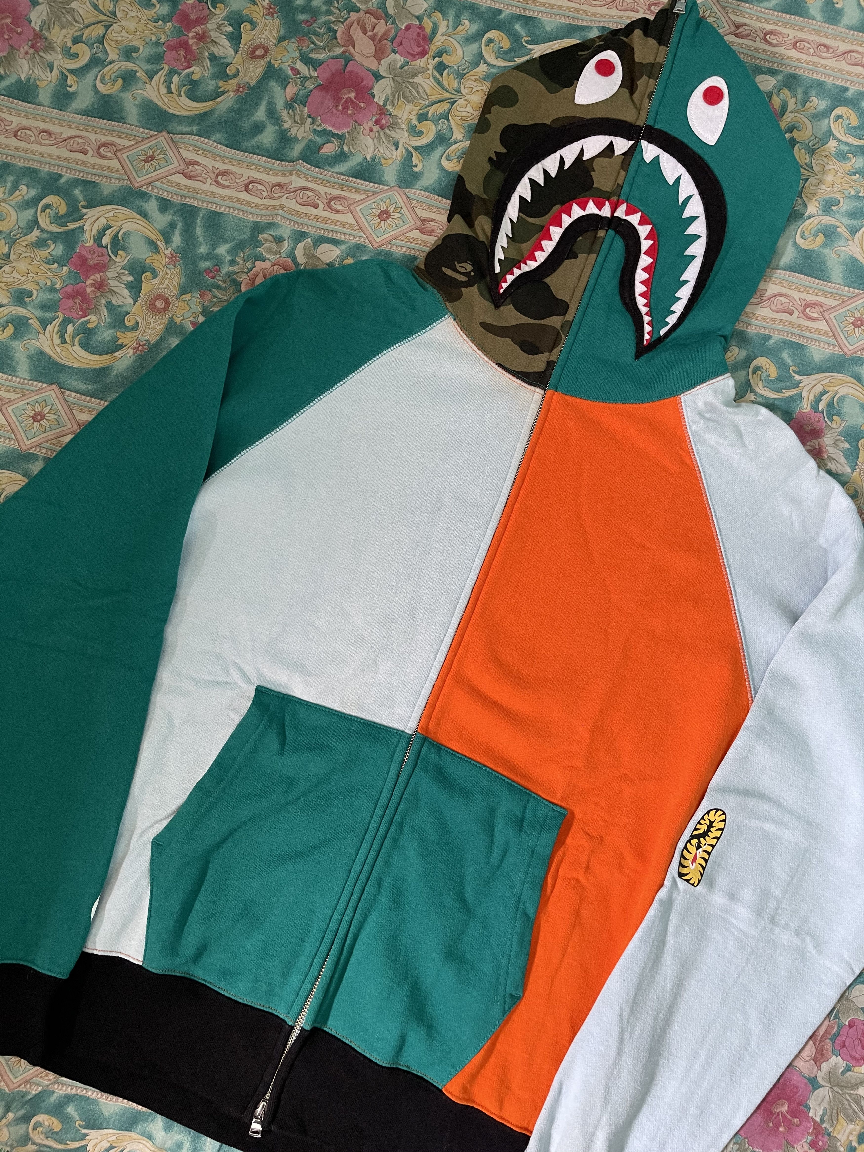 Bape Hoodie Bape Shark Multicolor A Half Camo PONR Size US L / EU 52-54 / 3 - 2 Thumbnail
