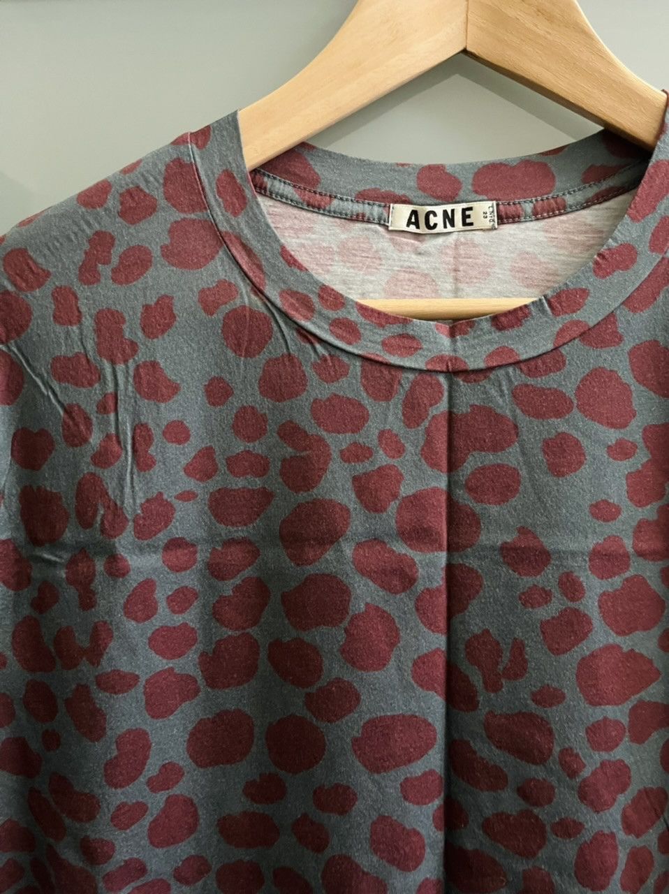 ACNE STUDIOS LEOPARD PRINT TEE