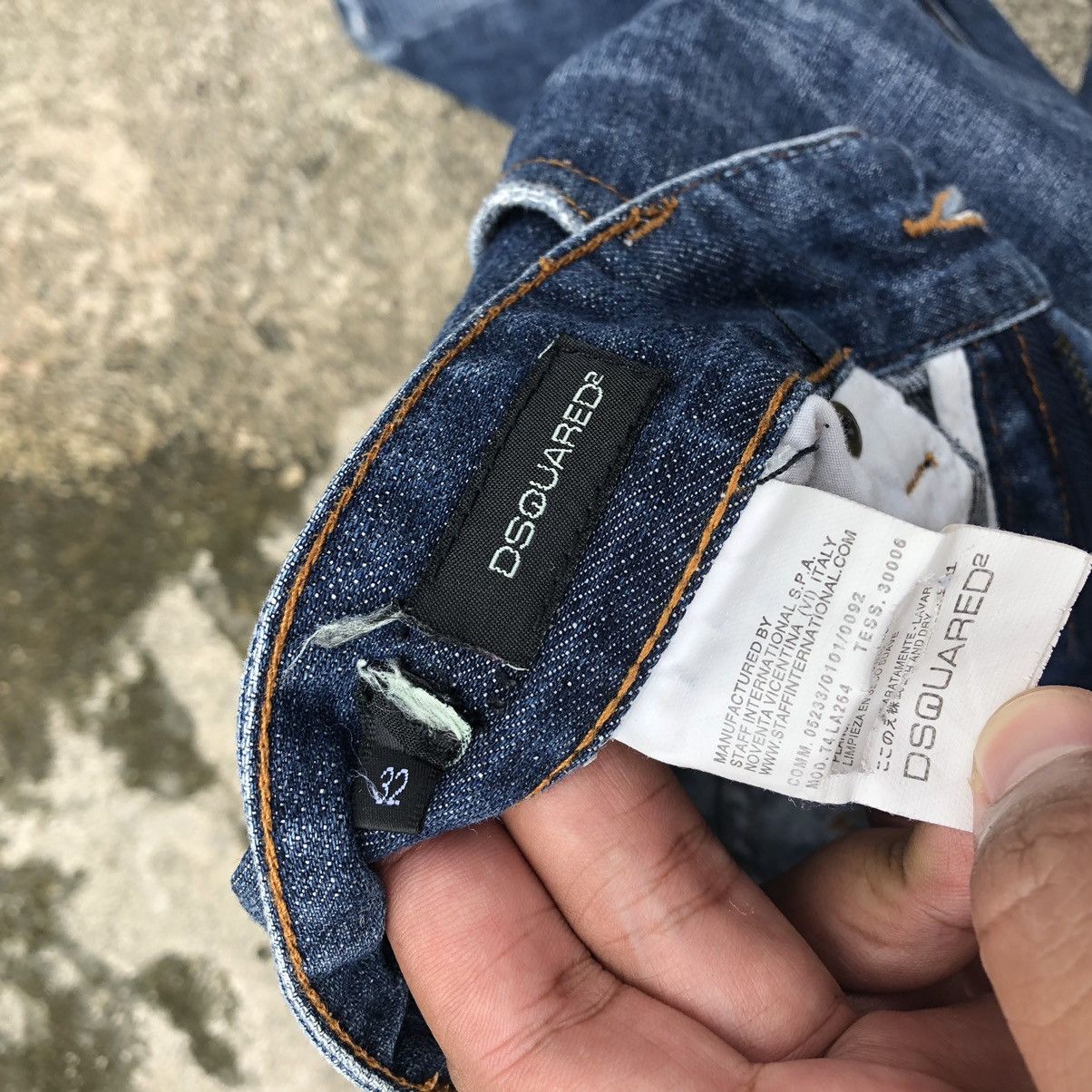 Dsquared2 × Vintage Rare Vintage Dsquared2 Distress Denim Jeans Size US 32 / EU 48 - 16 Thumbnail