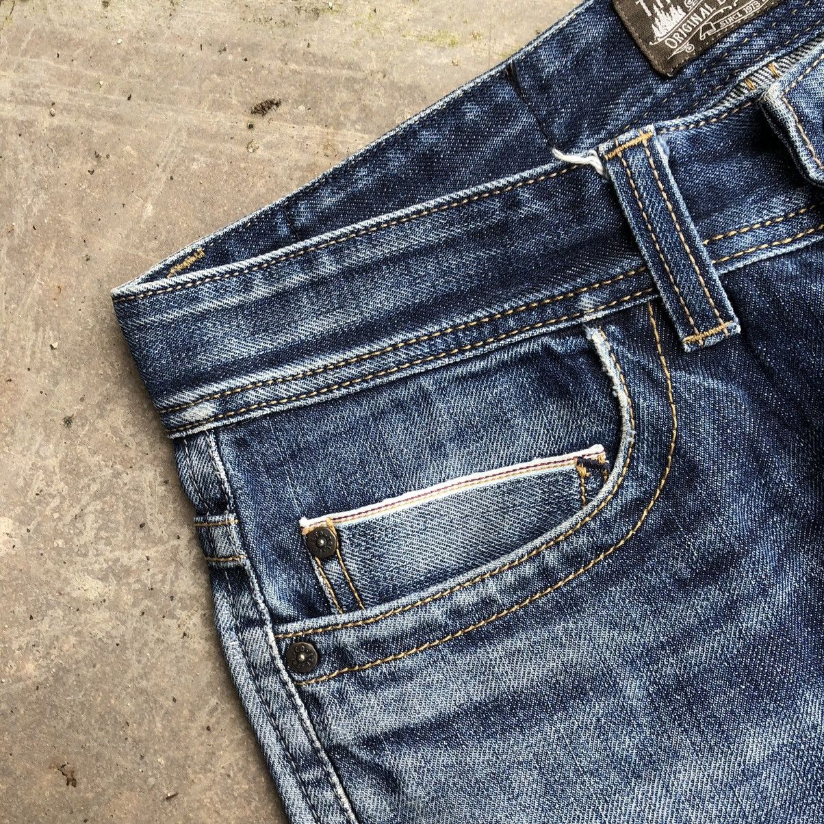 Timberland × Vintage 🔥Thrash🔥Timberland Blue Wash Rips Distress Selvedge Jeans Size US 30 / EU 46 - 11 Thumbnail