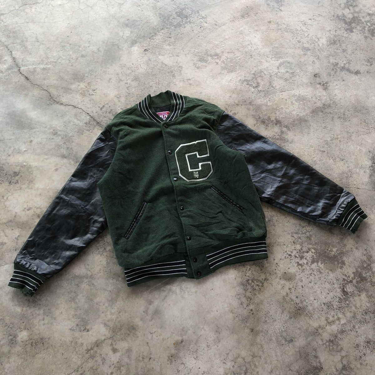 Vintage 🔥Distress🔥🇺🇸Award USA Sleeves Leather Wool Varsity Jacket Size US M / EU 48-50 / 2 - 1 Thumbnail
