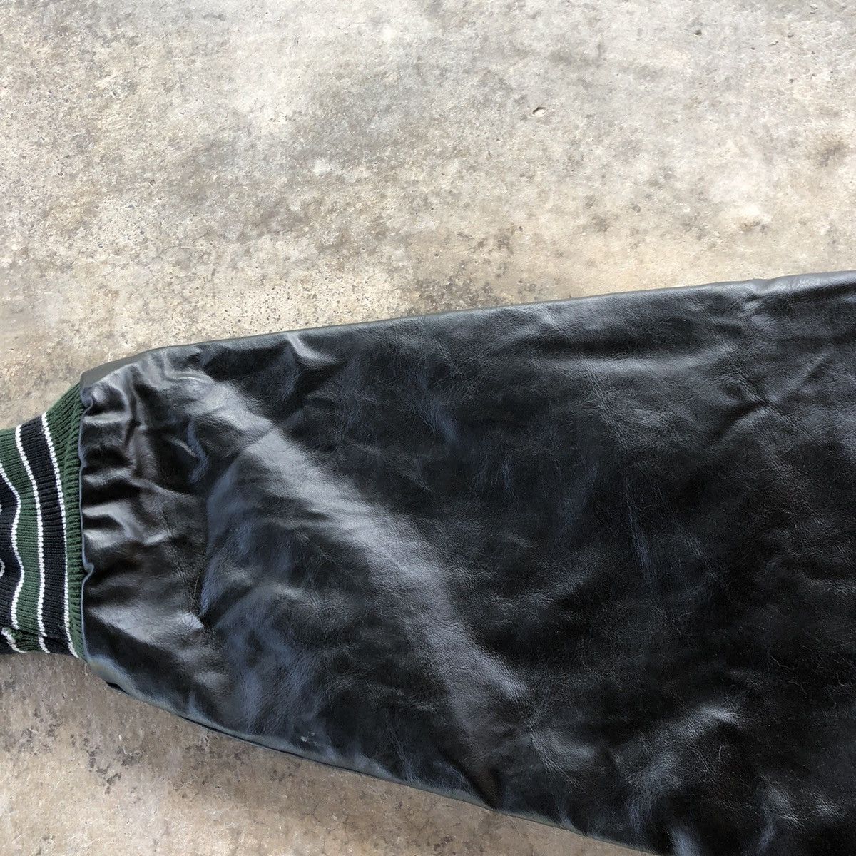 Vintage 🔥Distress🔥🇺🇸Award USA Sleeves Leather Wool Varsity Jacket Size US M / EU 48-50 / 2 - 9 Thumbnail