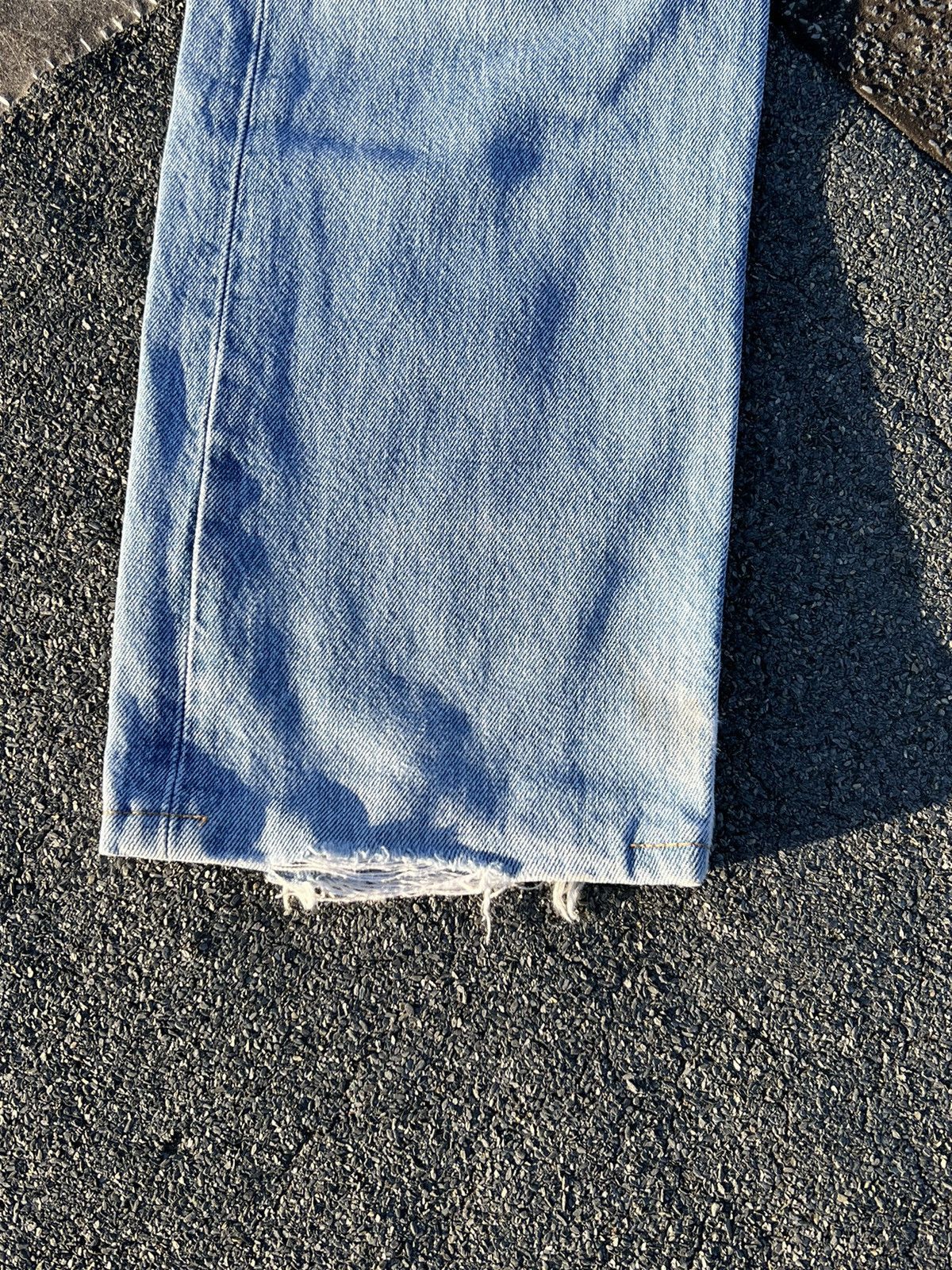 Levi's × Levi's Vintage Clothing × Vintage Vintage Levi’s 501 Light Blue Distressed Denim Pant Size US 34 / EU 50 - 11 Thumbnail