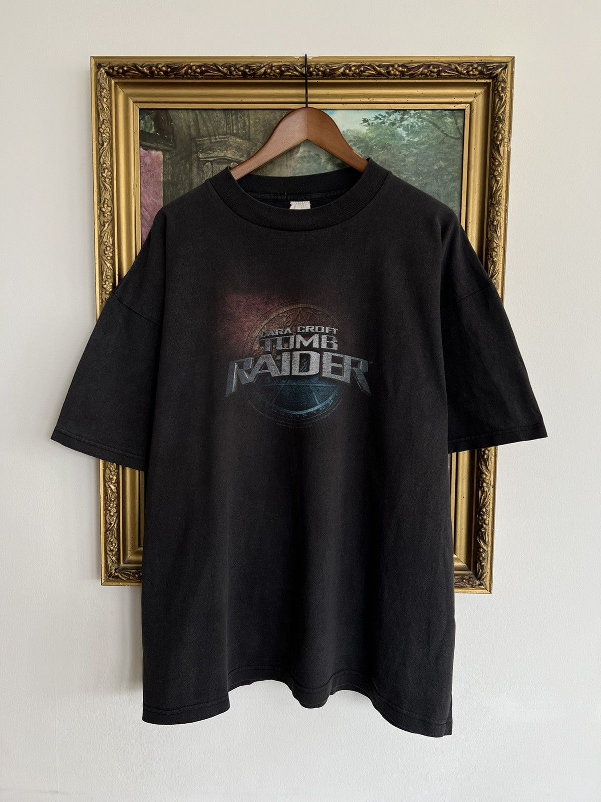 Image of Band Tees x Playstation Vintage 2001 Lara Croft Tomb Raider Game Playstation Tee in Black (Size 2XL