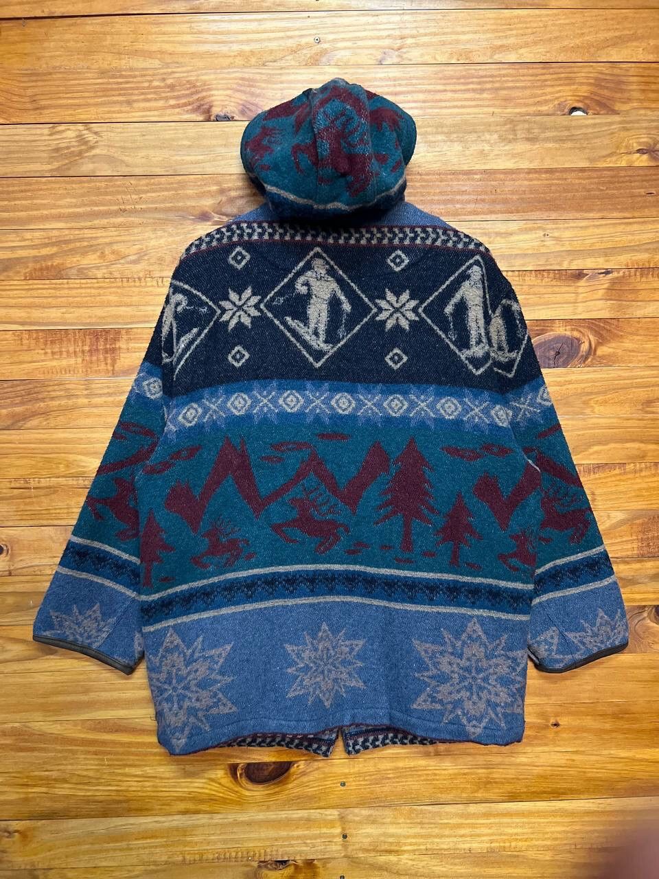 L.L. Bean VINTAGE L.L BEAN WOOL HOODIE NATIVE DESIGN Size US M / EU 48-50 / 2 - 7 Thumbnail