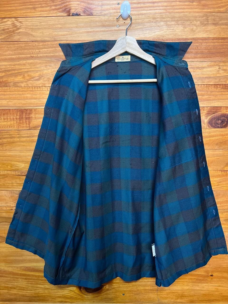 Balenciaga VINTAGE BALENCIAGA SPORT PLAID BUTTON UP SHIRT Size US M / EU 48-50 / 2 - 11 Thumbnail