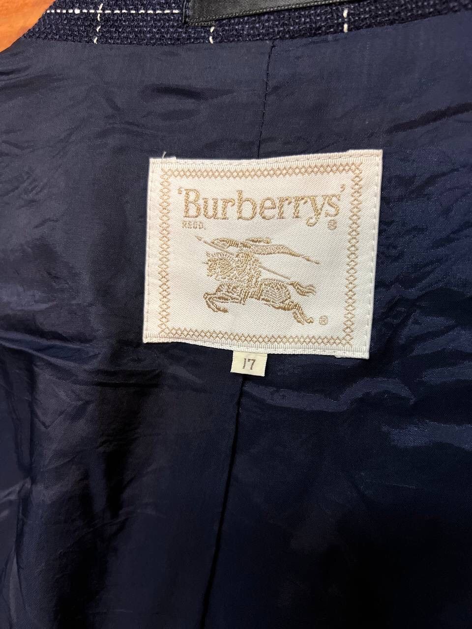 Burberry BURBERRY WOMEN BUTTON UP CROP TOP SHIRT Size US S / EU 44-46 / 1 - 8 Thumbnail