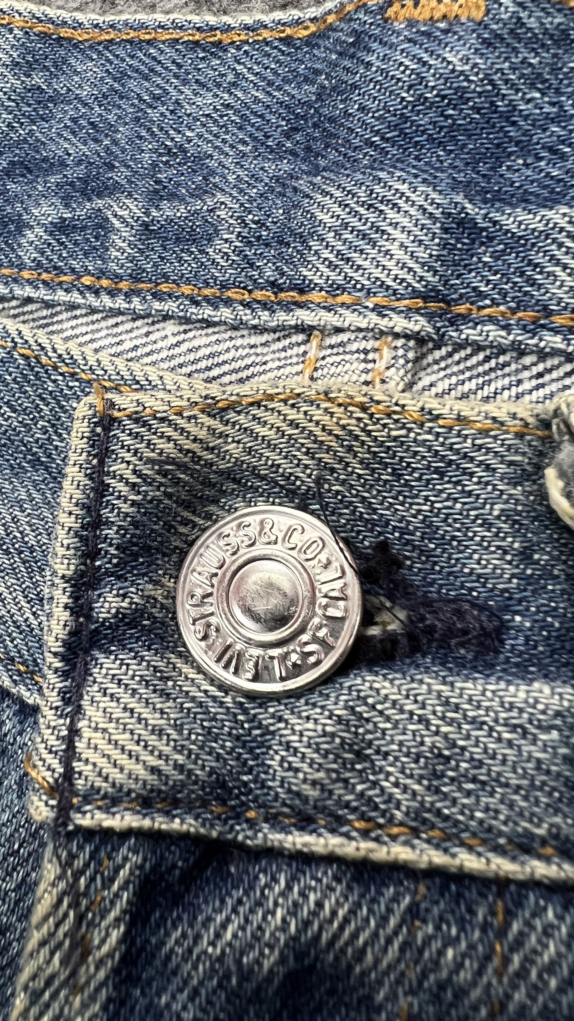 Levi's × Vintage Distressed Levis 501 jeans Size US 28 / EU 44 - 12 Thumbnail