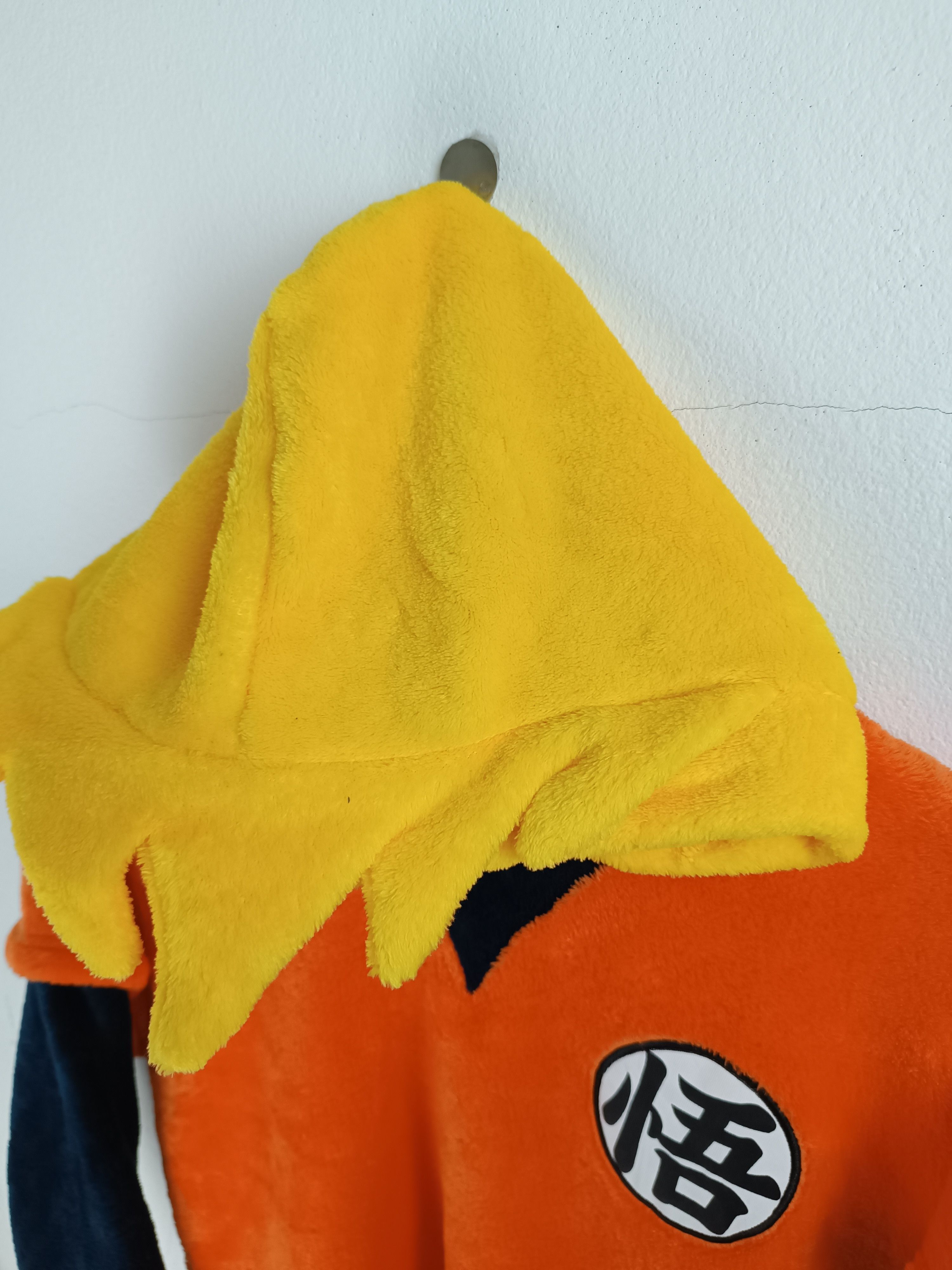 Anime DRAGON BALL "SUPER SAIYAN" SHERPA HALOWEEN COSPLAY HOODIE Size US S / EU 44-46 / 1 - 10 Thumbnail
