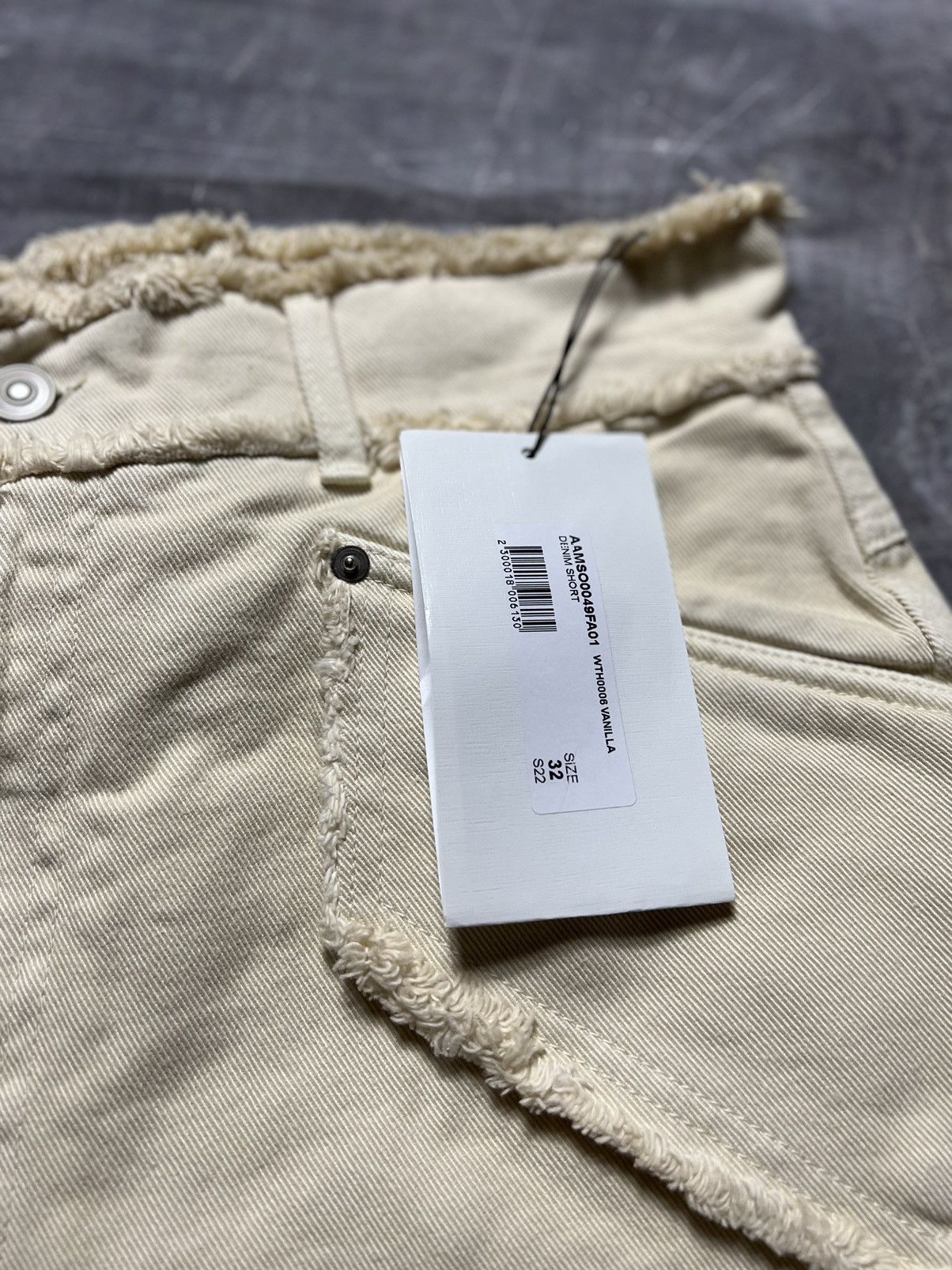1017 ALYX 9SM 1017 ALYX 9SM Skater Cargo Fringed Denim Shorts Size US 32 / EU 48 - 4 Thumbnail