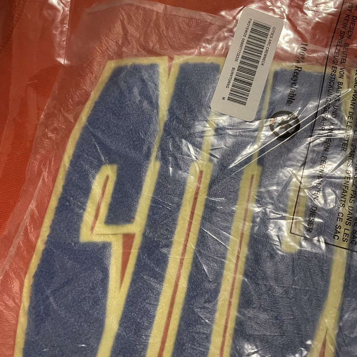 Supreme Supreme Cities Arc Crewneck Burnt Orange Size US M / EU 48-50 / 2 - 7 Thumbnail