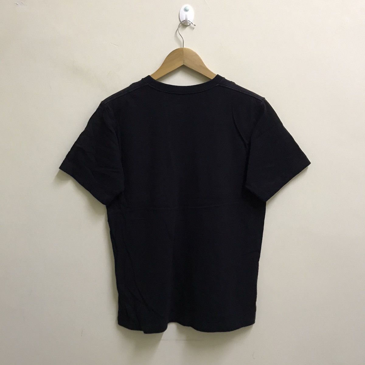 Kaws × Uniqlo KAWS SESAME STREET UNIQLO TSHIRT Size US S / EU 44-46 / 1 - 6 Thumbnail