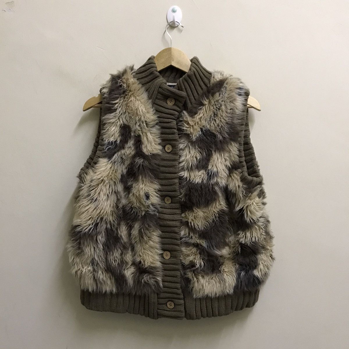 Japanese Brand Vintage MIAMAIL faux fur vests Size US S / EU 44-46 / 1 - 3 Thumbnail