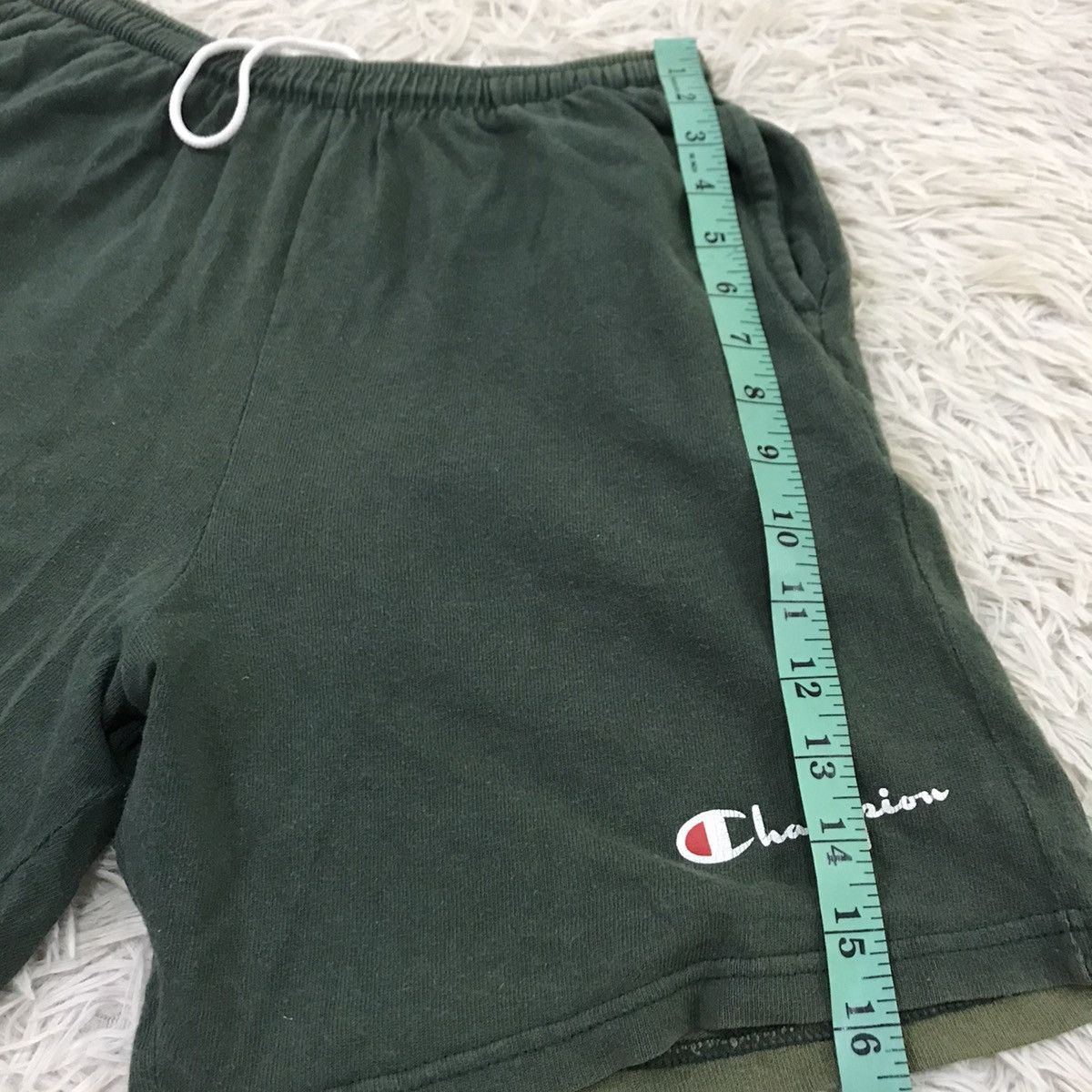 Champion Sun faded🔥Vintage 90s Champion small logo shorts pants Size US 26 / EU 42 - 10 Thumbnail