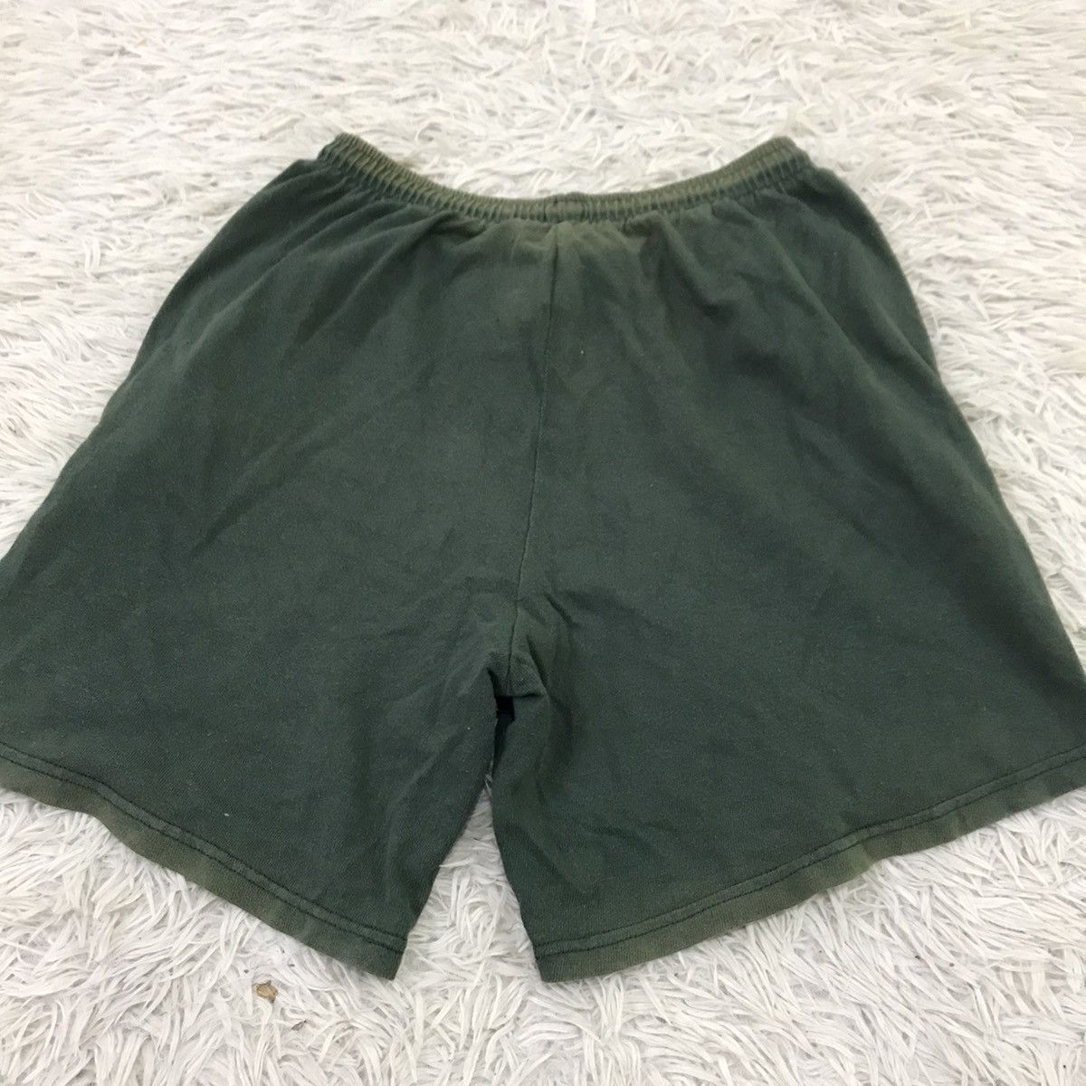 Champion Sun faded🔥Vintage 90s Champion small logo shorts pants Size US 26 / EU 42 - 4 Thumbnail