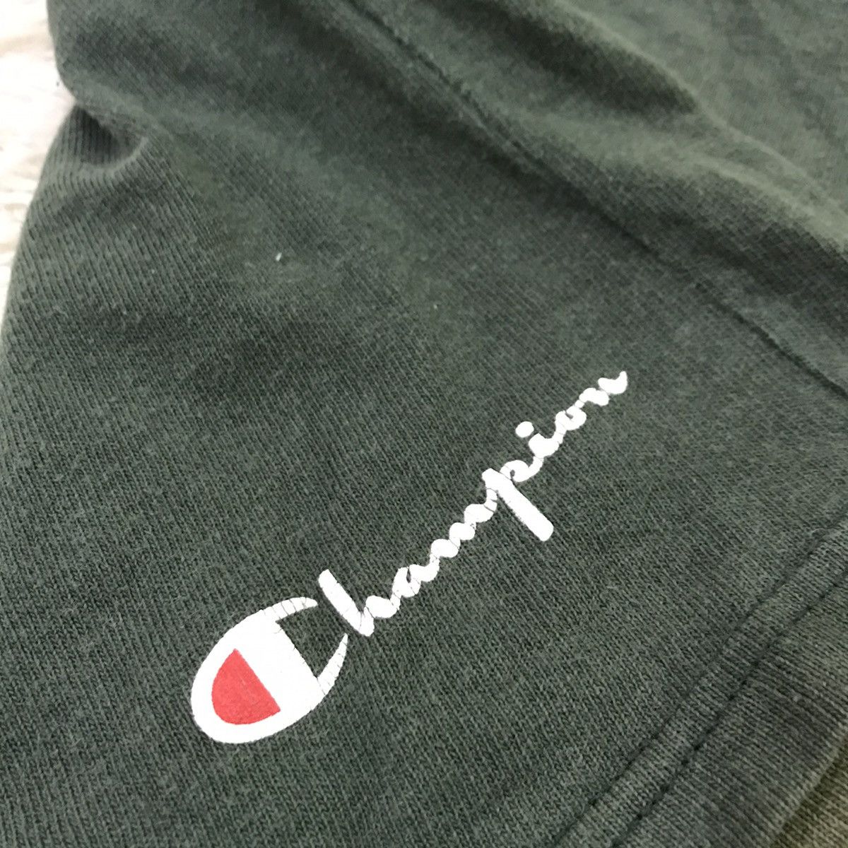 Champion Sun faded🔥Vintage 90s Champion small logo shorts pants Size US 26 / EU 42 - 6 Thumbnail