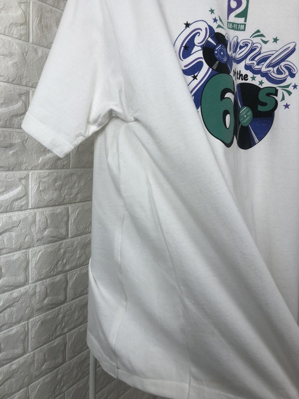 Vintage Vintage BBC RADIO 88-91 FM Sound of 60s Tee Size US XL / EU 56 / 4 - 12 Thumbnail
