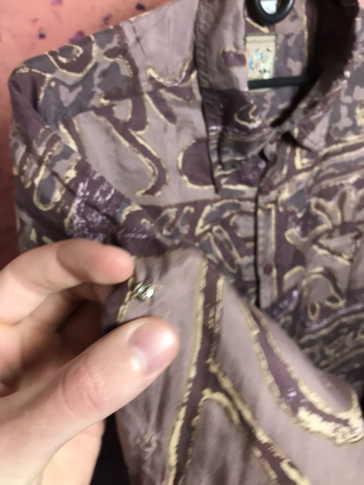 Vintage Vintage crazy Hawaiian streetwear silk shirt Size US XL / EU 56 / 4 - 4 Thumbnail