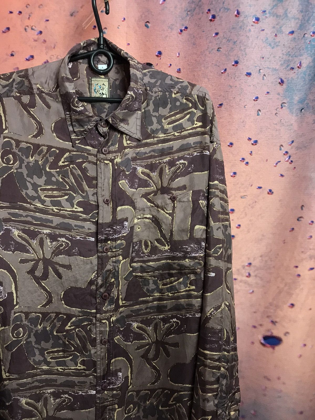 Vintage Vintage crazy Hawaiian streetwear silk shirt Size US XL / EU 56 / 4 - 1 Thumbnail