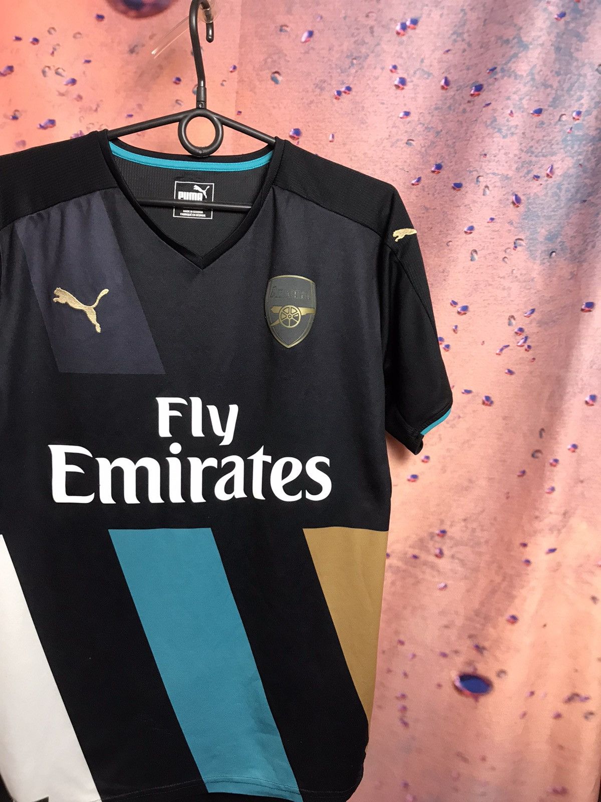 Puma × Vintage 2015/16 Arsenal football soccer jersey Size US M / EU 48-50 / 2 - 1 Thumbnail