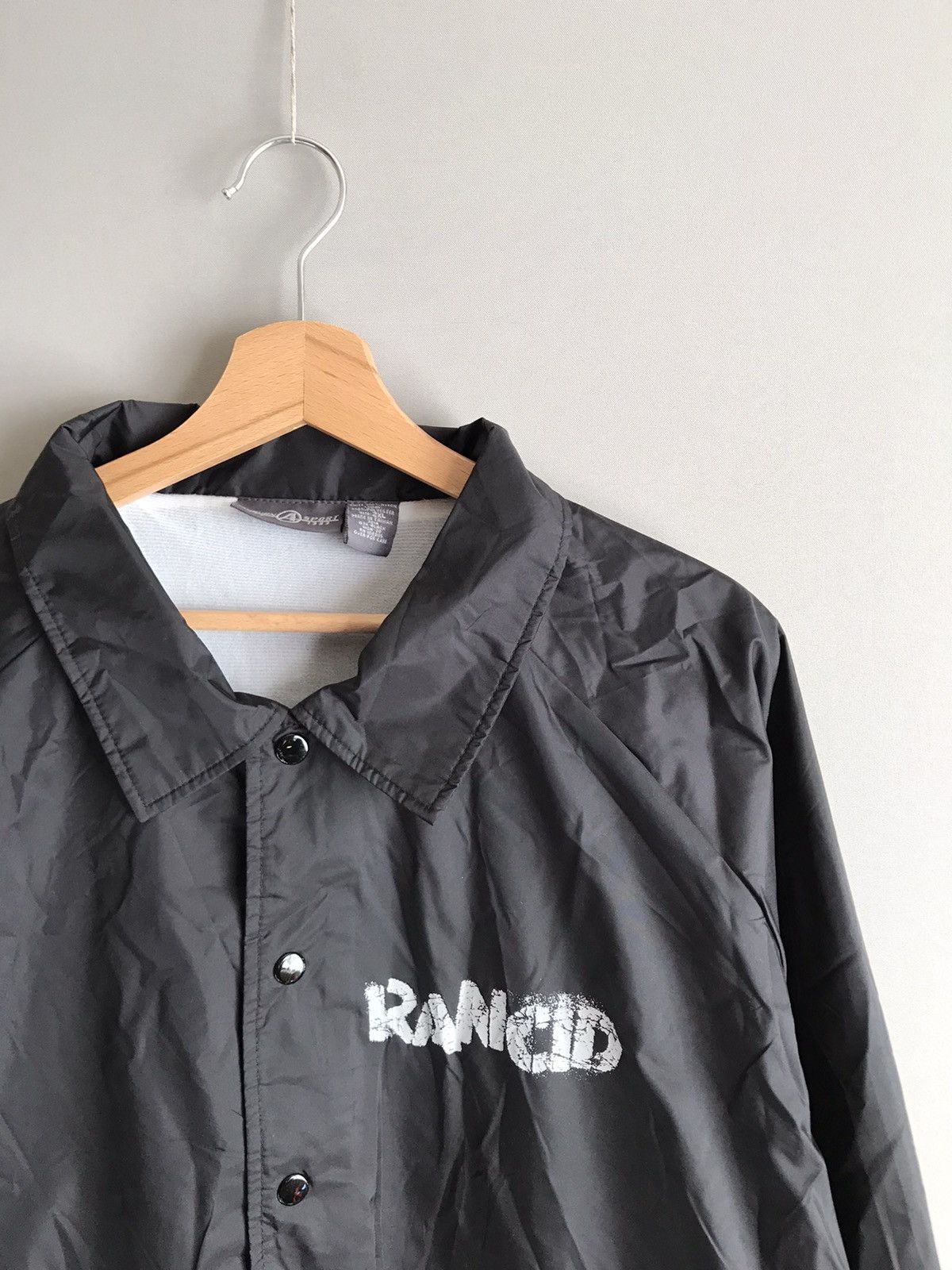 Band Tees × Vintage RANCID 2005 Salvation Vintage Coach Jacket Size US XL / EU 56 / 4 - 4 Thumbnail