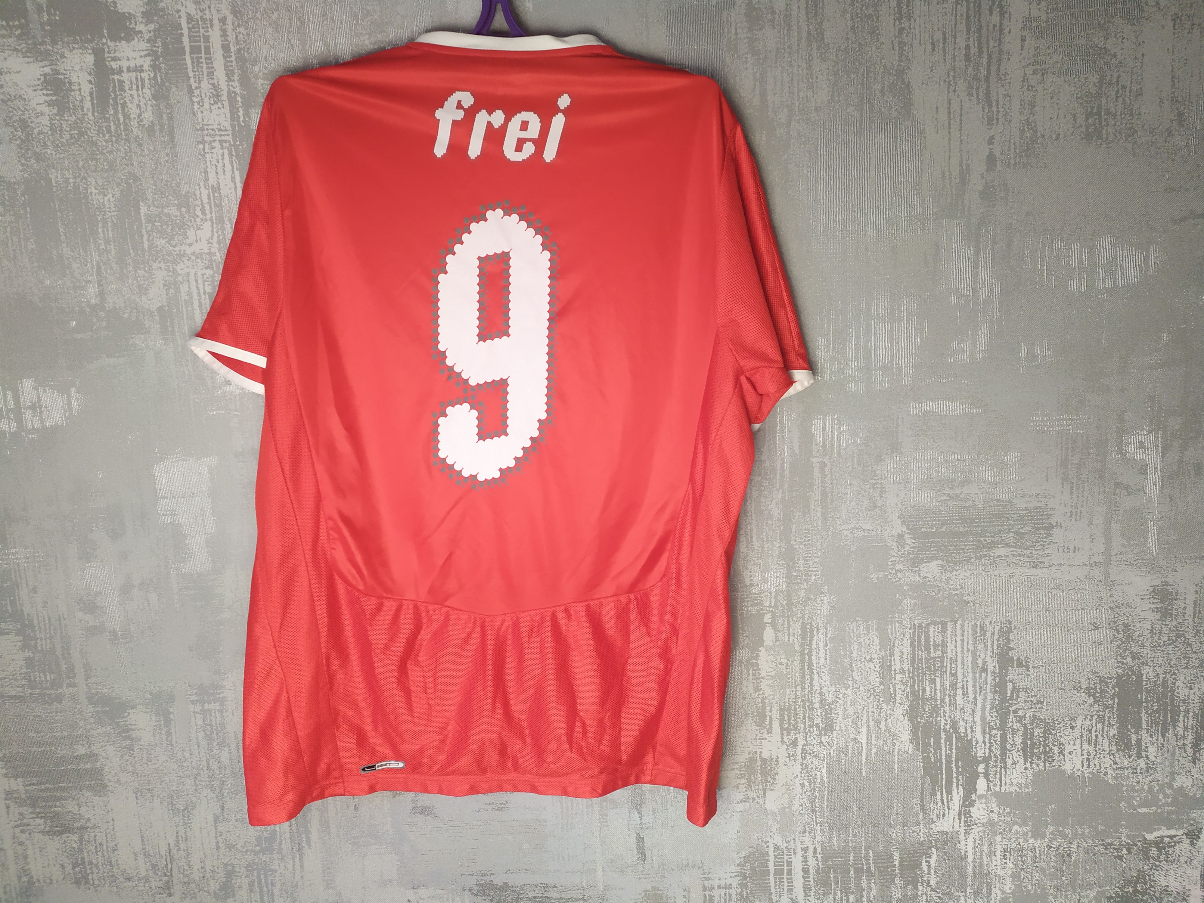 Puma SWITZERLAND NATIONAL TEAM FOOTBALL SHIRT JERSEY 2008-2010 Size US L / EU 52-54 / 3 - 5 Thumbnail