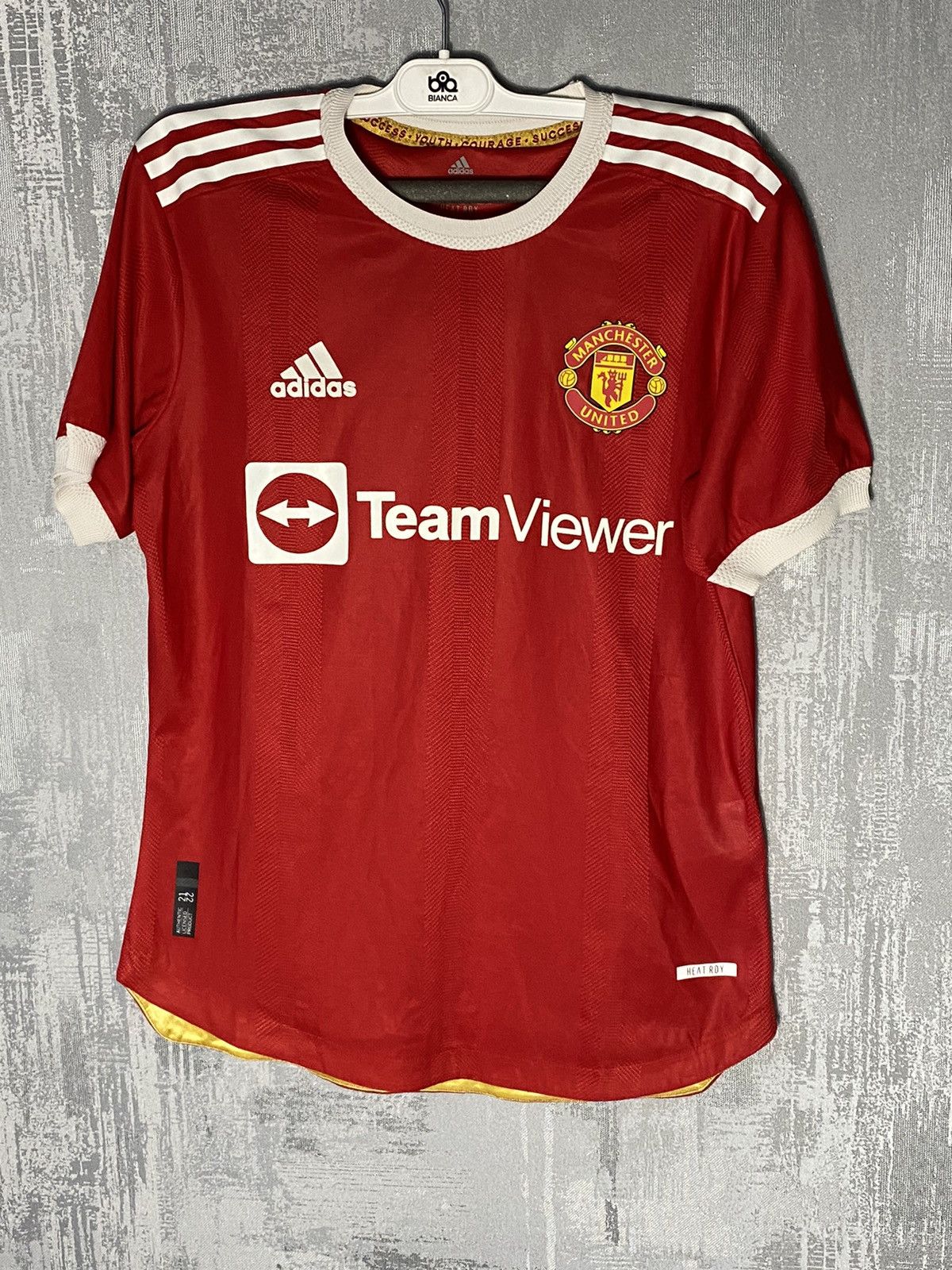 Adidas 2021 2022 Manchester United adidas Soccer jersey T-shirt Size US M / EU 48-50 / 2 - 1 Thumbnail