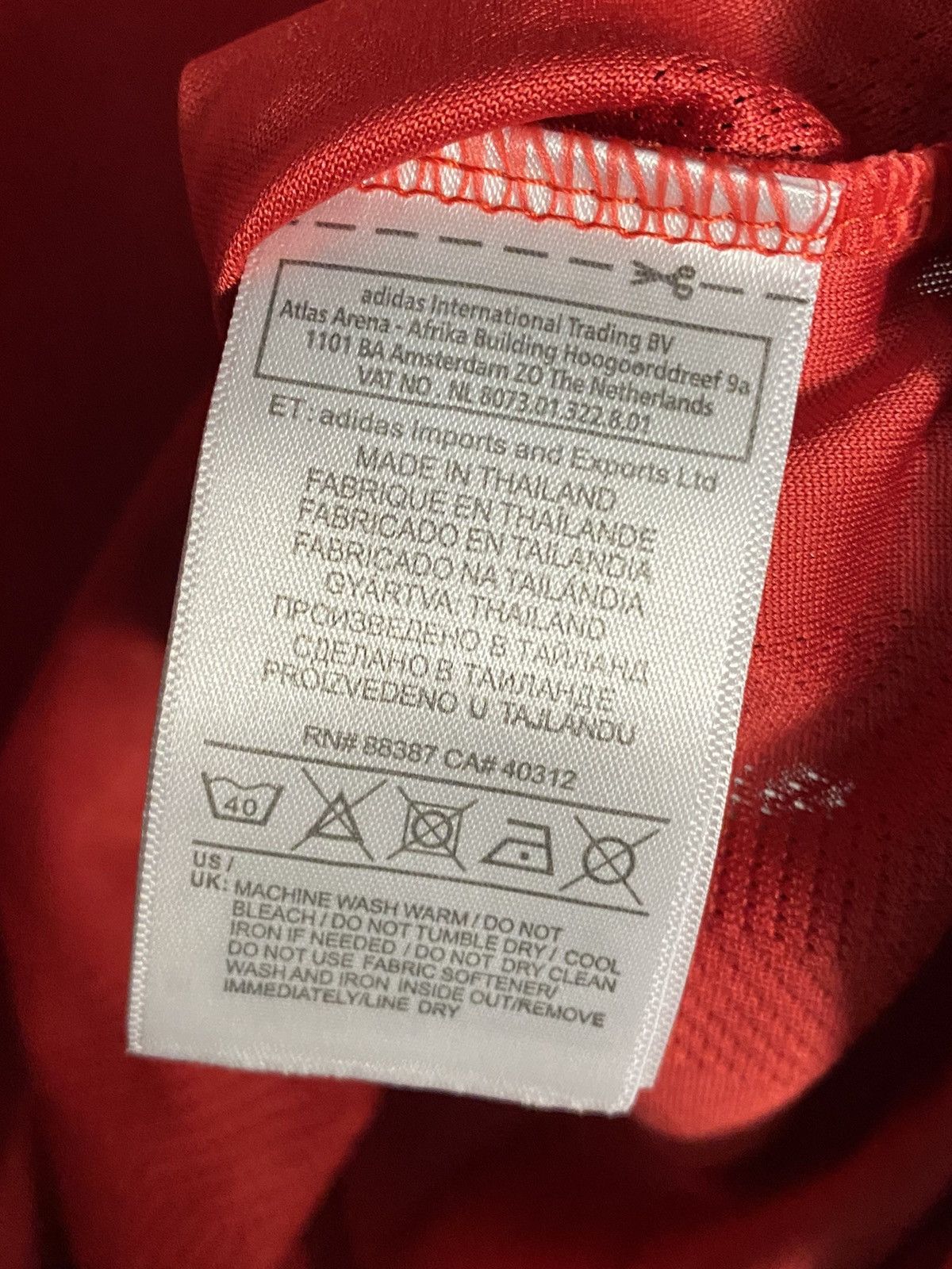 Adidas 2021 2022 Manchester United adidas Soccer jersey T-shirt Size US M / EU 48-50 / 2 - 8 Thumbnail