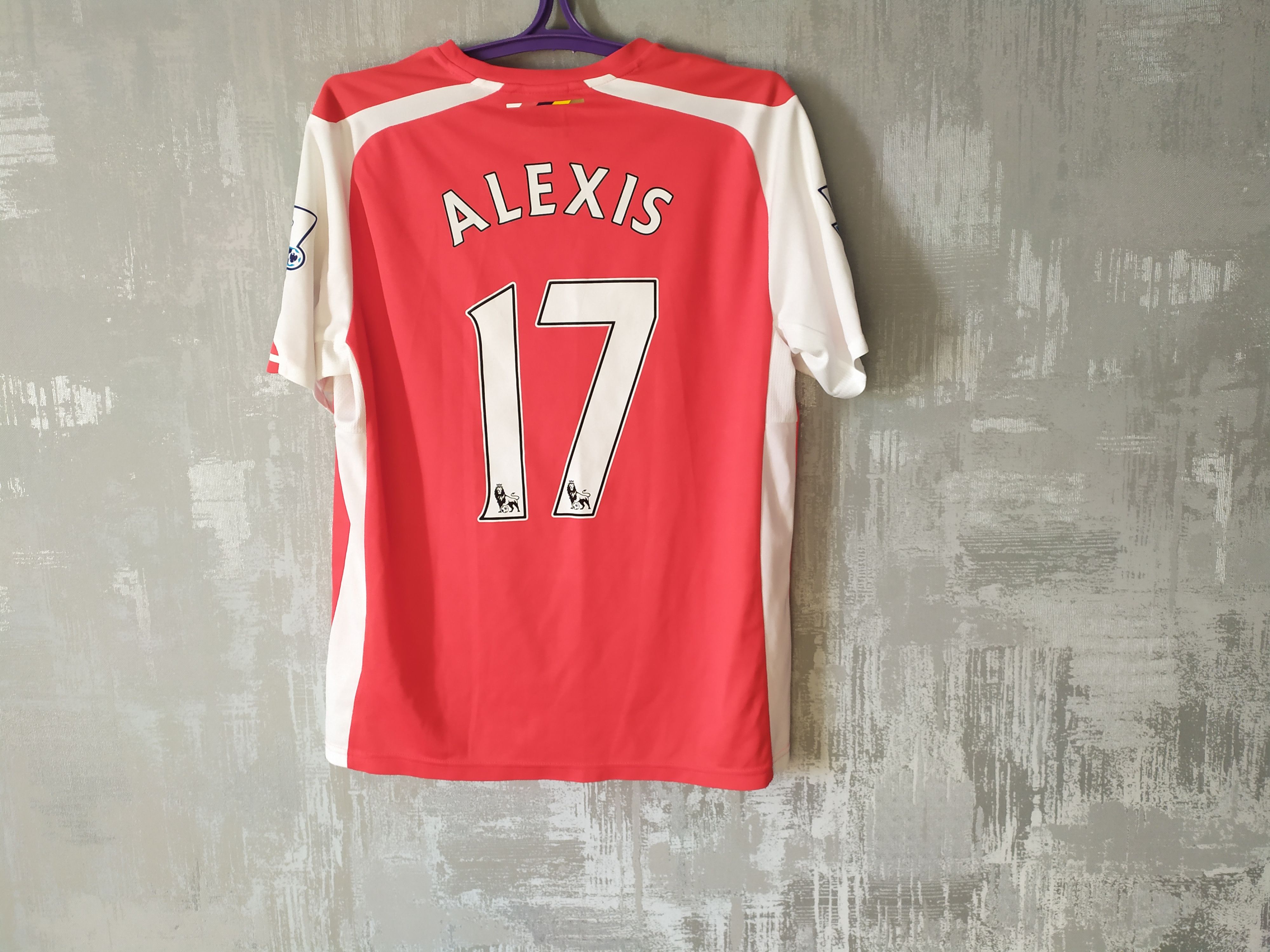 Puma ARSENAL 2014/2015 HOME FOOTBALL SHIRT Soccer JERSEY PUMA Size US M / EU 48-50 / 2 - 8 Thumbnail