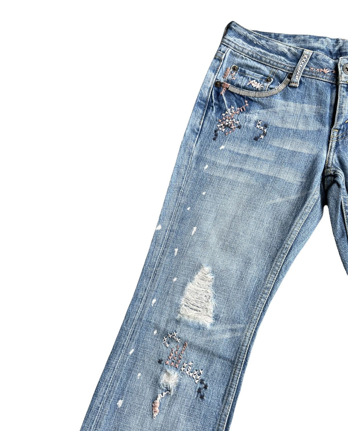 Levi's Levis Flare 553 Vintage 2006 Distressed Custom Size US 29 - 5 Thumbnail