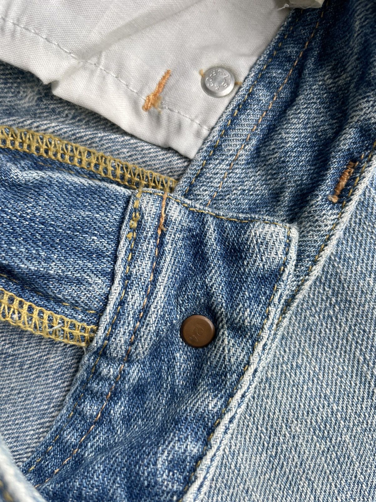 Levi's Levis Flare 553 Vintage 2006 Distressed Custom Size US 29 - 20 Thumbnail
