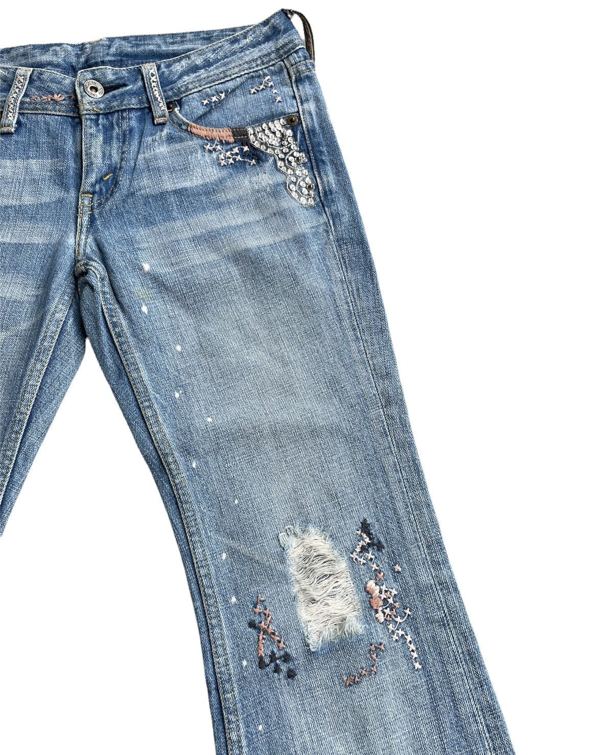 Levi's Levis Flare 553 Vintage 2006 Distressed Custom Size US 29 - 6 Thumbnail