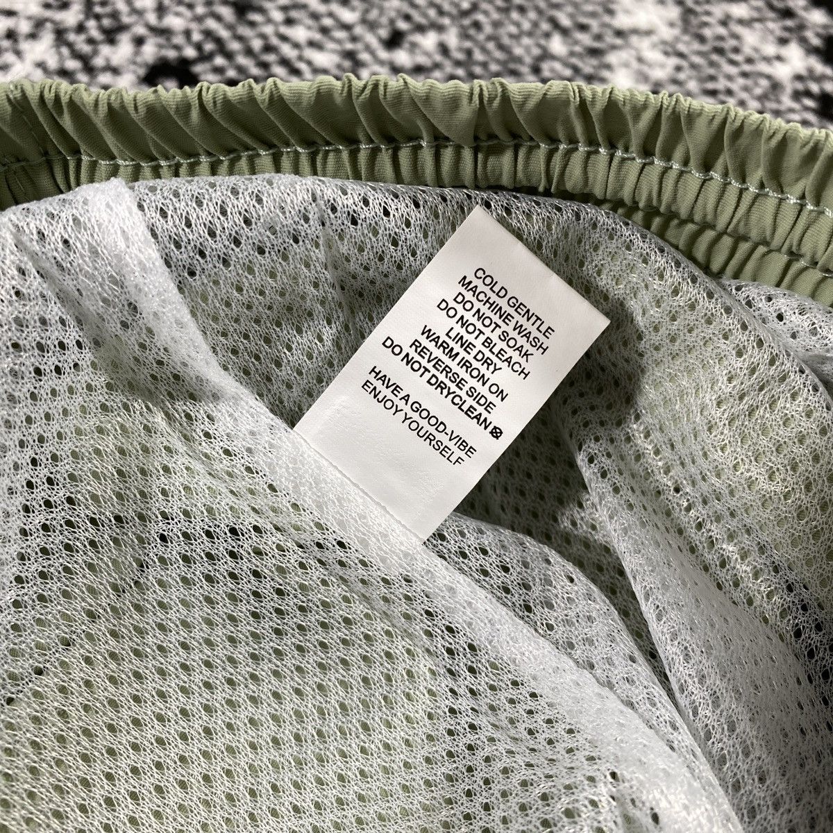 Stussy STUSSY STOCK BIG BEACH SHORTS - 30 Size US 30 / EU 46 - 7 Thumbnail