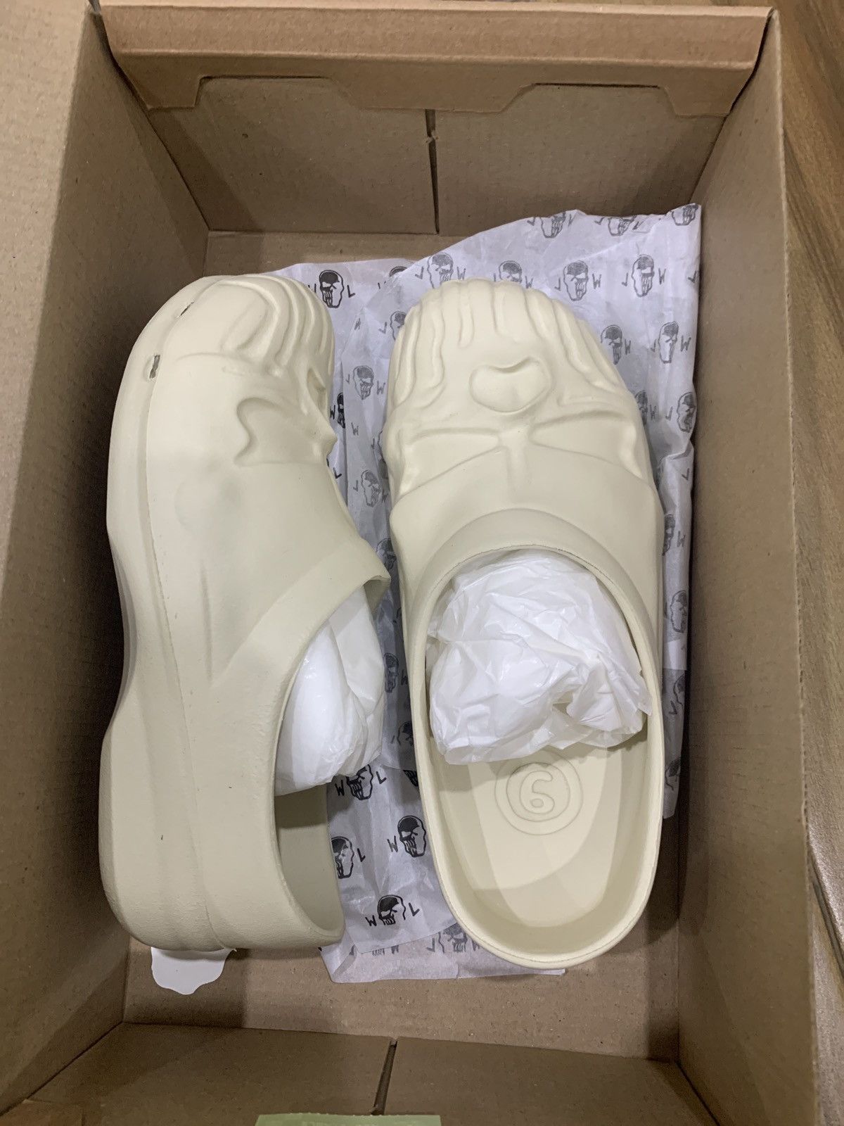 Obligatory Foam Shoe 6 Bone