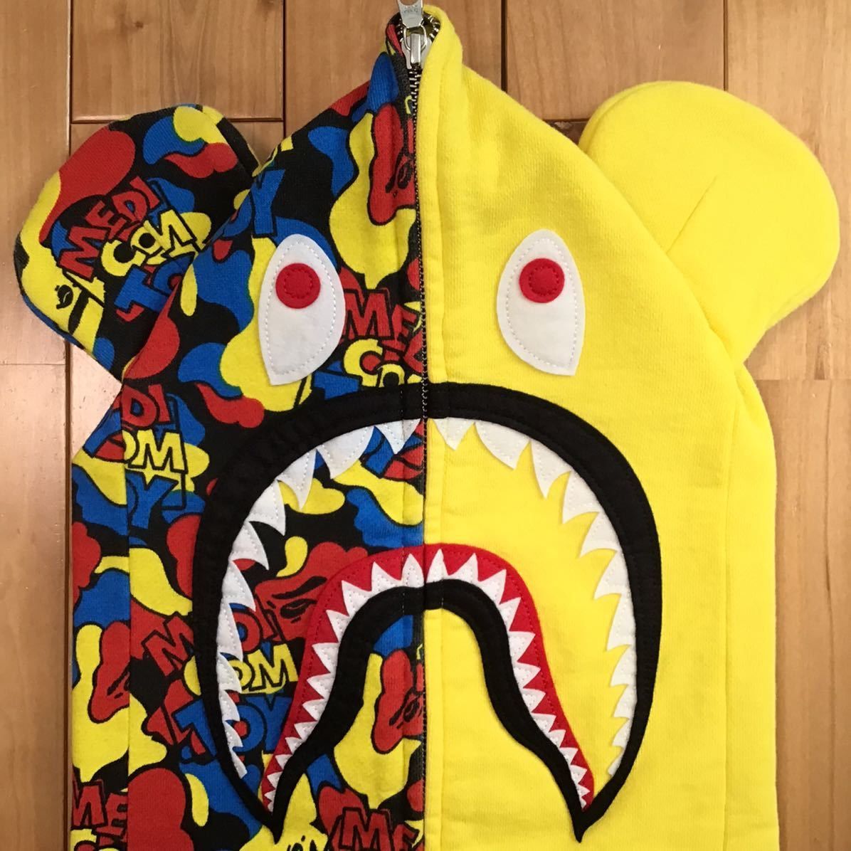 Bape × Medicom Toy BAPE × medicom toy BE@R shark full zip hoodie a bathing ape Size US XL / EU 56 / 4 - 3 Thumbnail